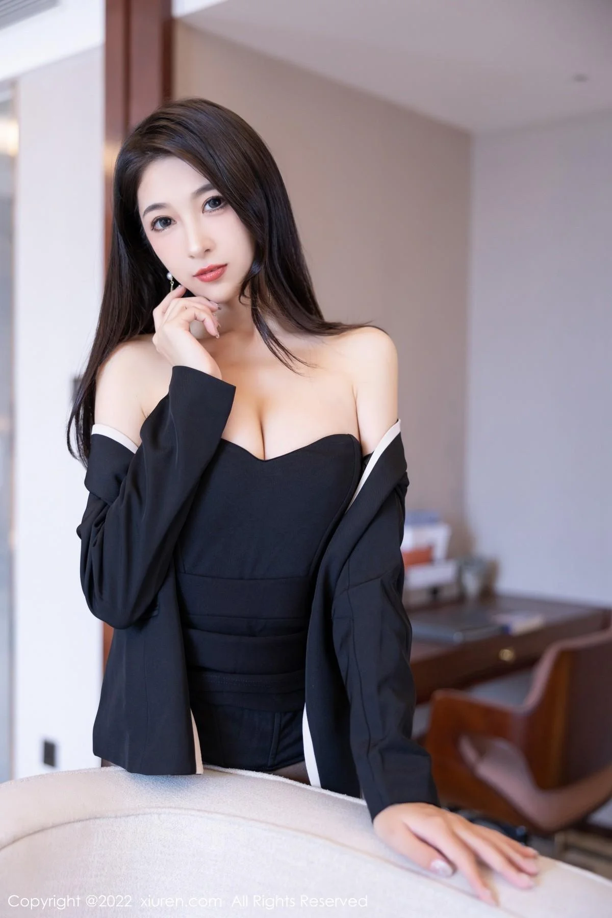 林乐一私房性感黑色套装半脱露超薄无内黑丝极致魅惑写真 第 48 张