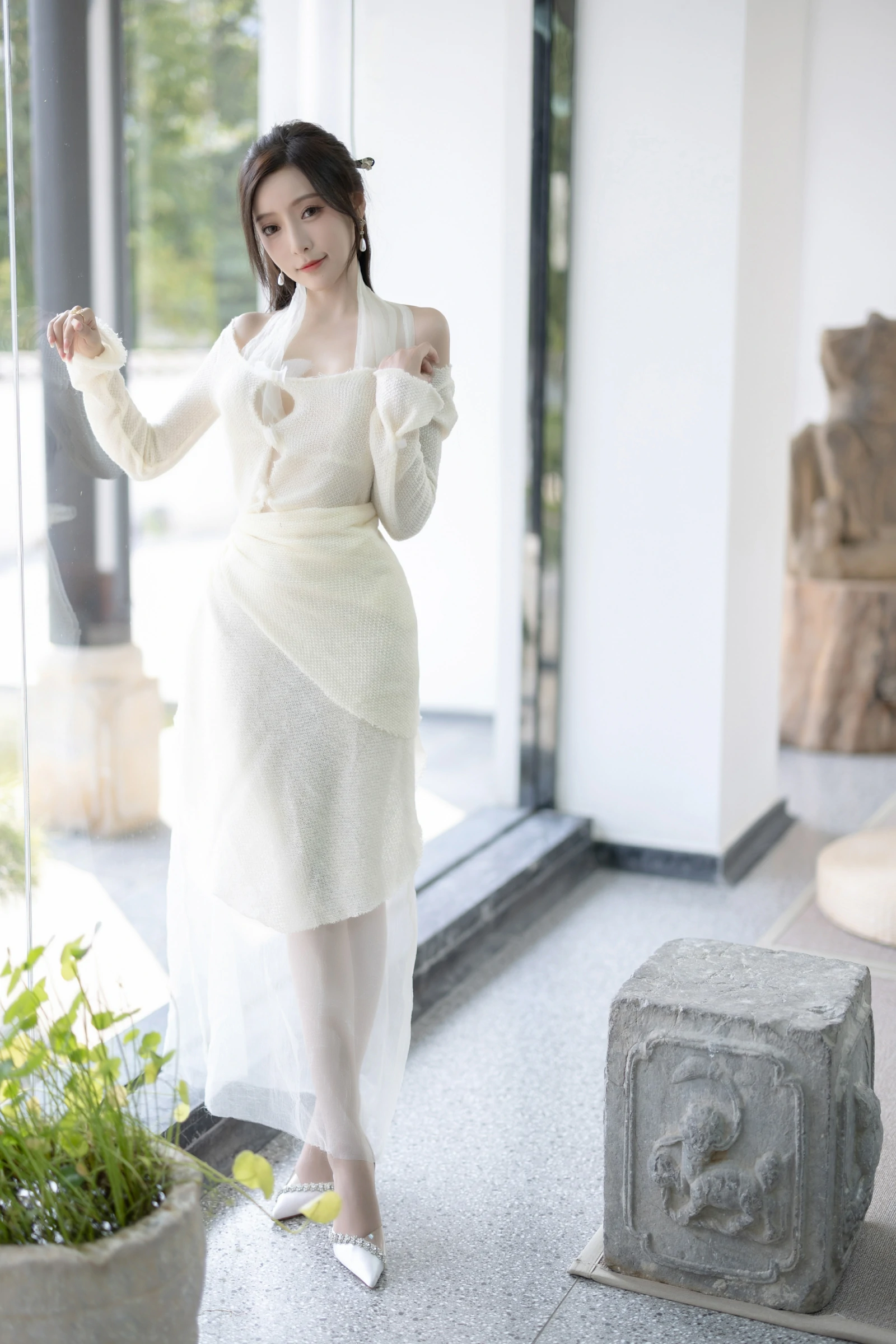 [秀人付费] 王馨瑶Yanni 诱人私拍福利 字画 第 34 张
