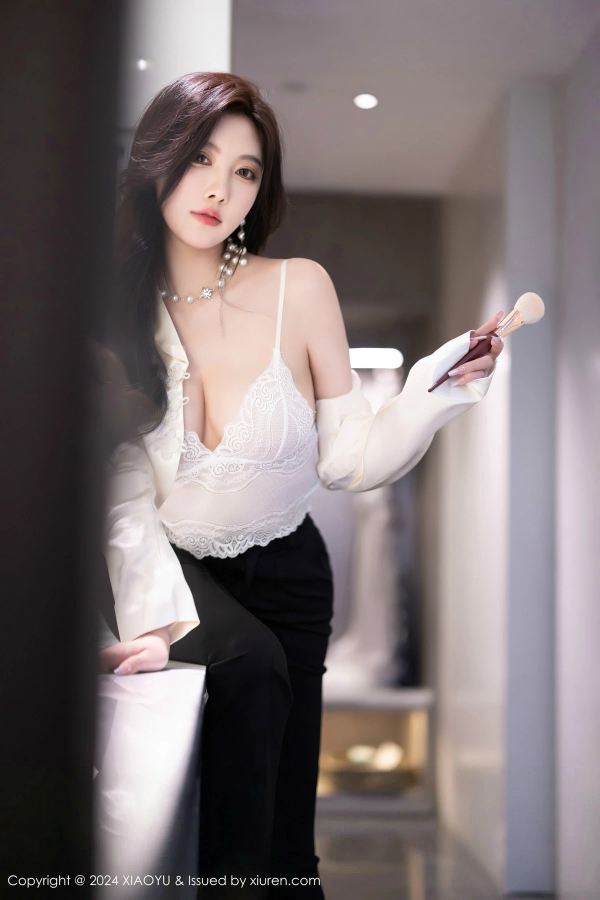 杨晨晨Yome性感白色蕾丝内衣+黑色情趣内衣完美绝美写真 第 51 张