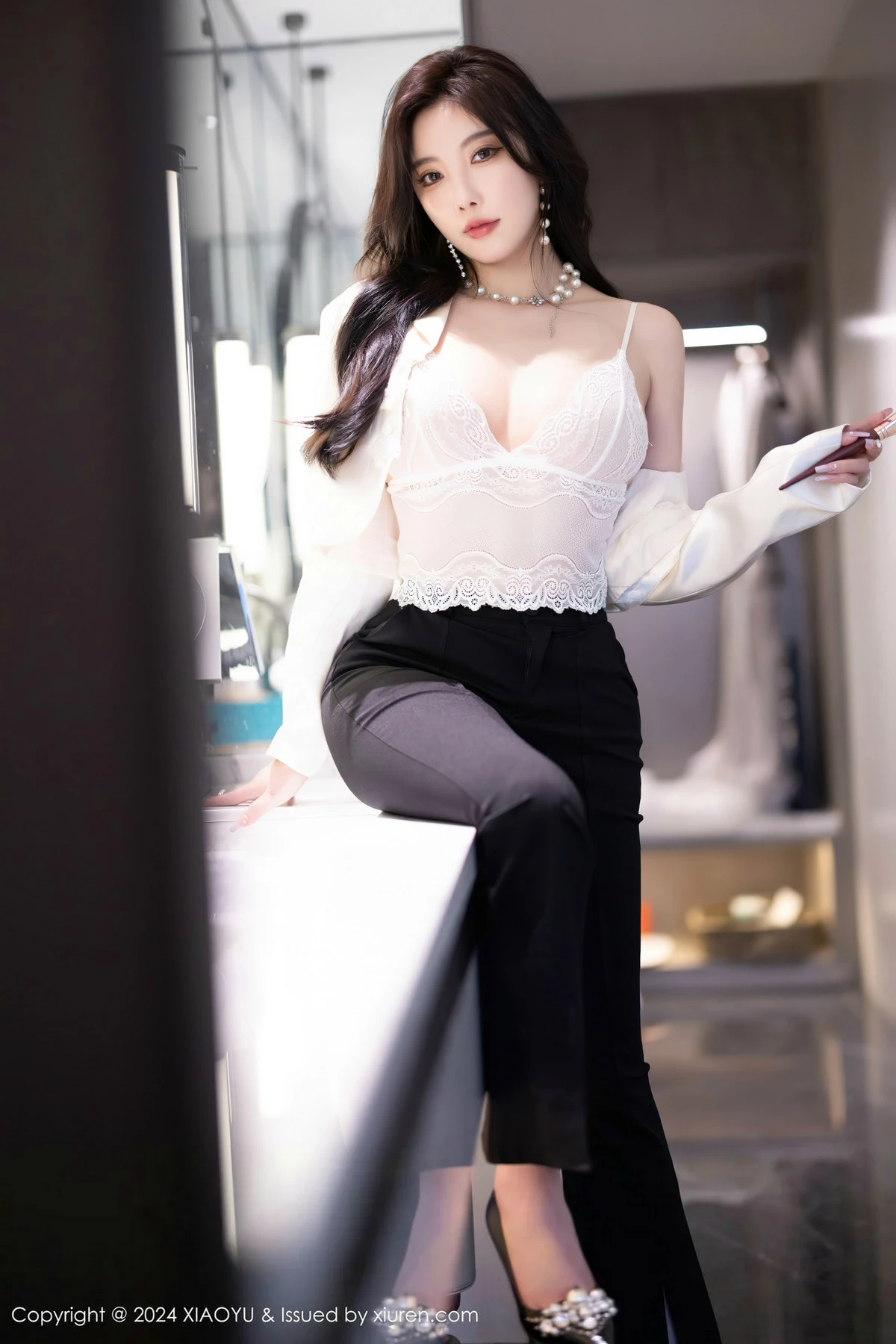 杨晨晨Yome性感白色蕾丝内衣+黑色情趣内衣完美绝美写真 第 54 张