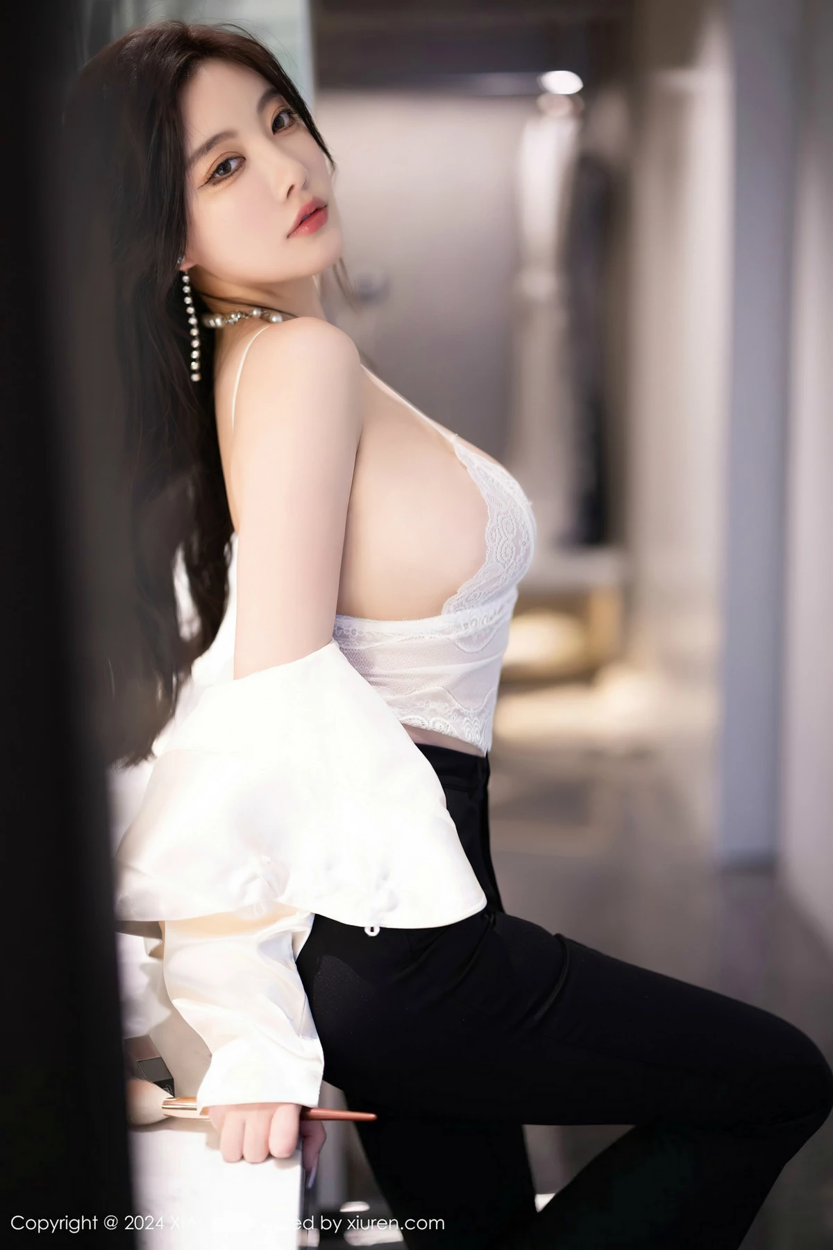 杨晨晨Yome性感白色蕾丝内衣+黑色情趣内衣完美绝美写真 第 84 张