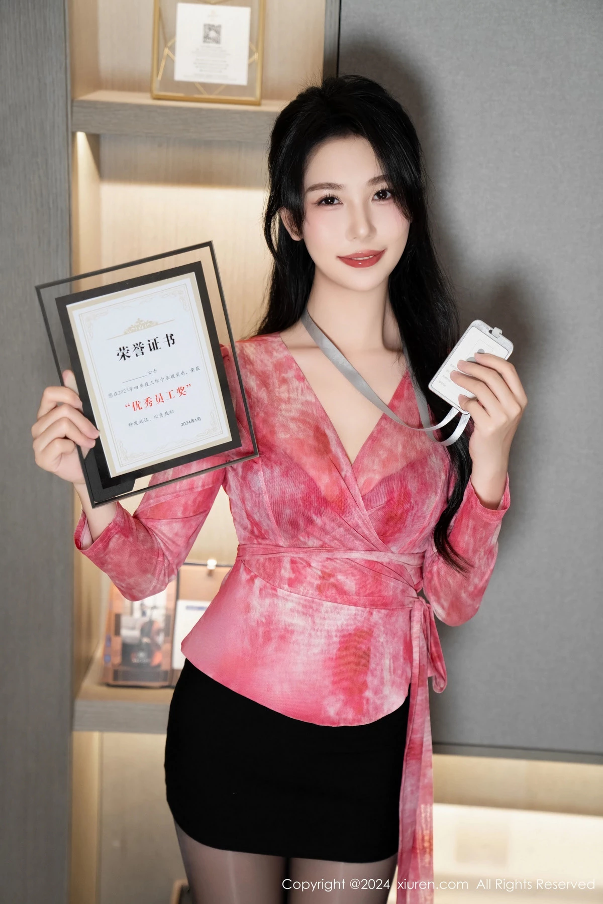 利世浴室性感红色蕾丝内衣配闪亮黑丝秀曼妙身姿绝美写真 第 10 张