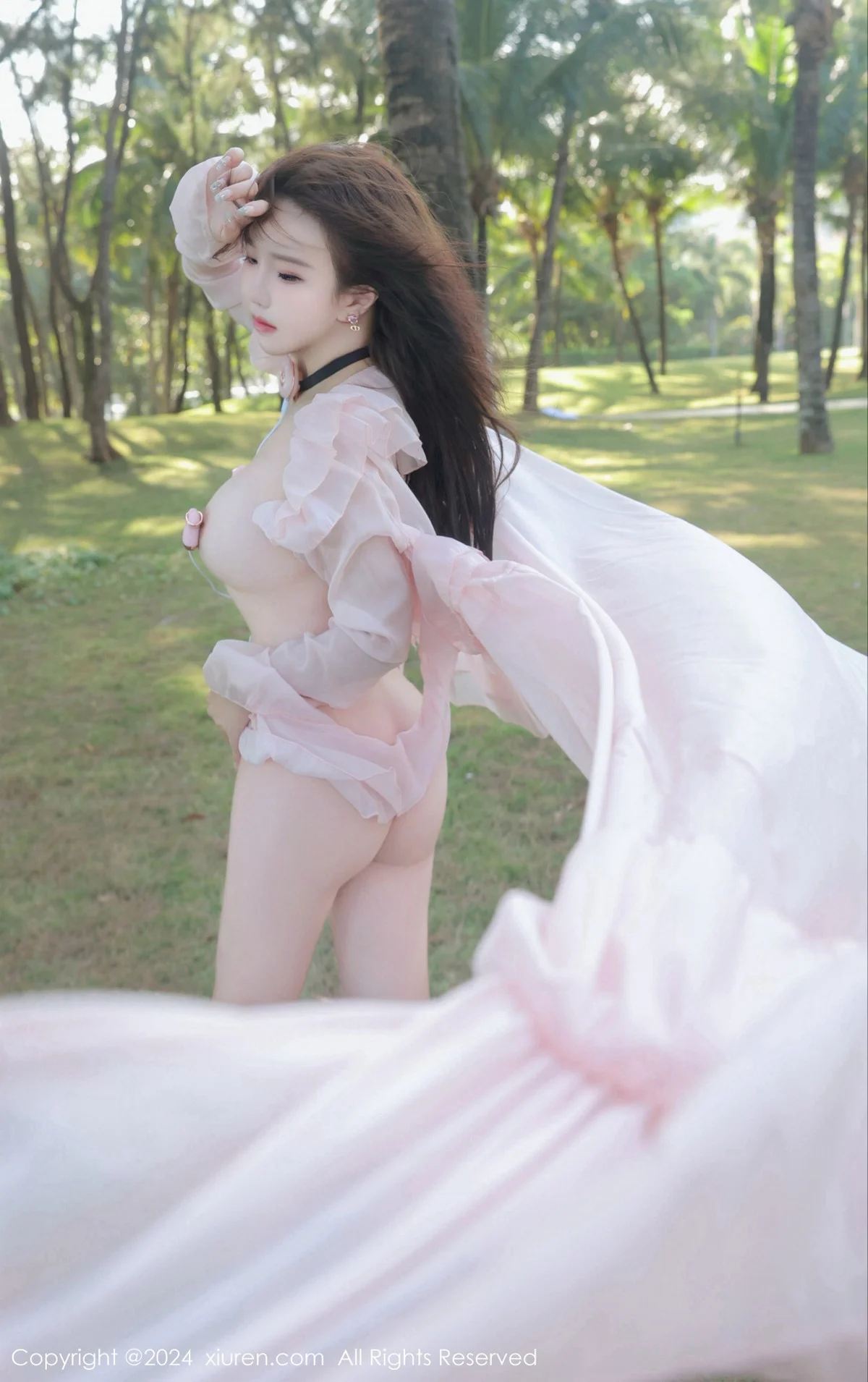 小薯条nienie户外性感粉色薄纱长裙半脱秀惹火身材绝美写真 第 19 张