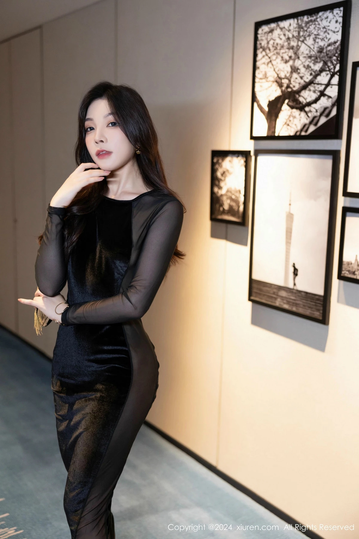 徐莉芝Booty性感黑色连衣裙+淡蓝色薄透连体衣迷人绝美写真 第 7 张