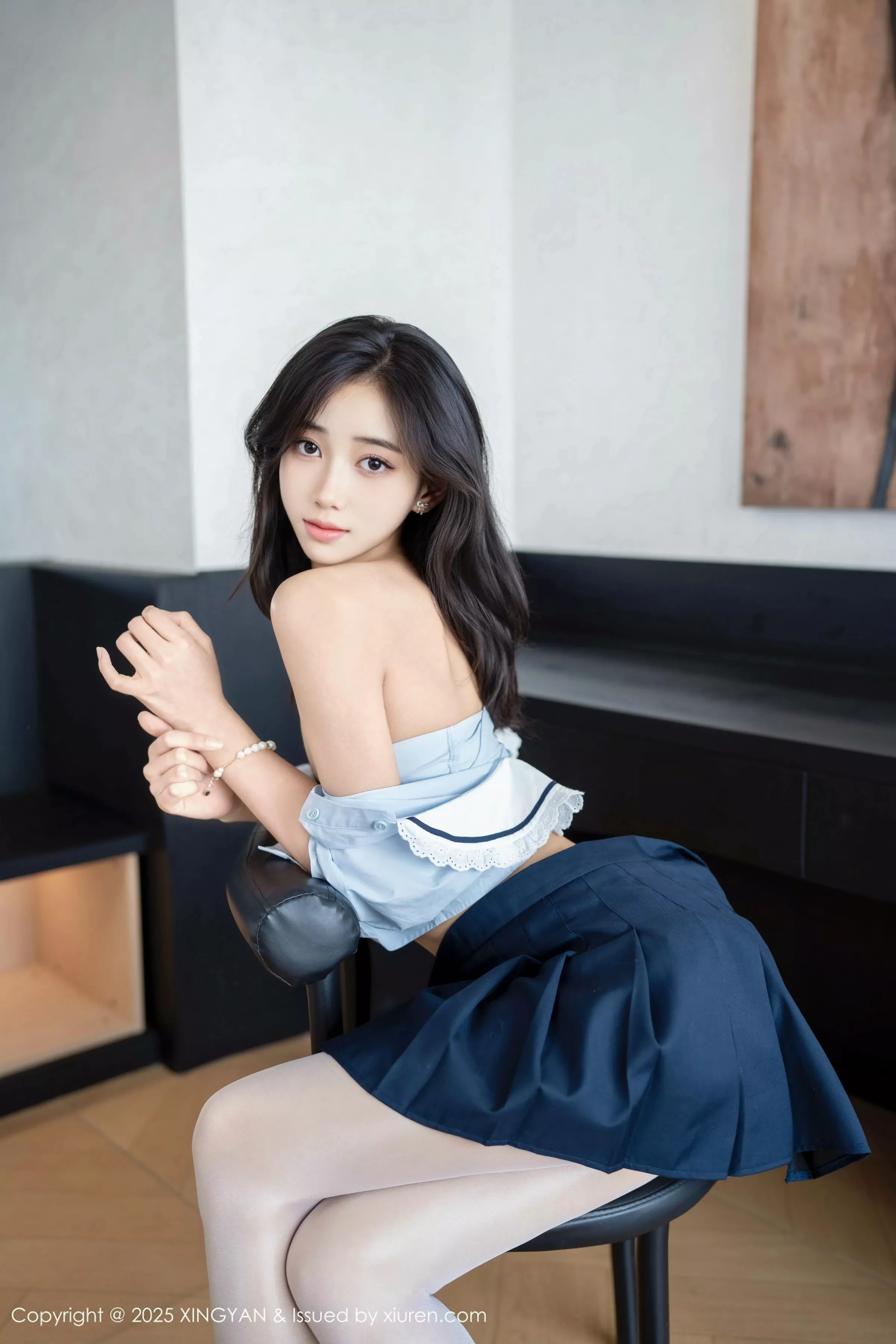 时安安性感深色短裙配超薄无内白丝秀柔美身姿绝美写真 第 26 张