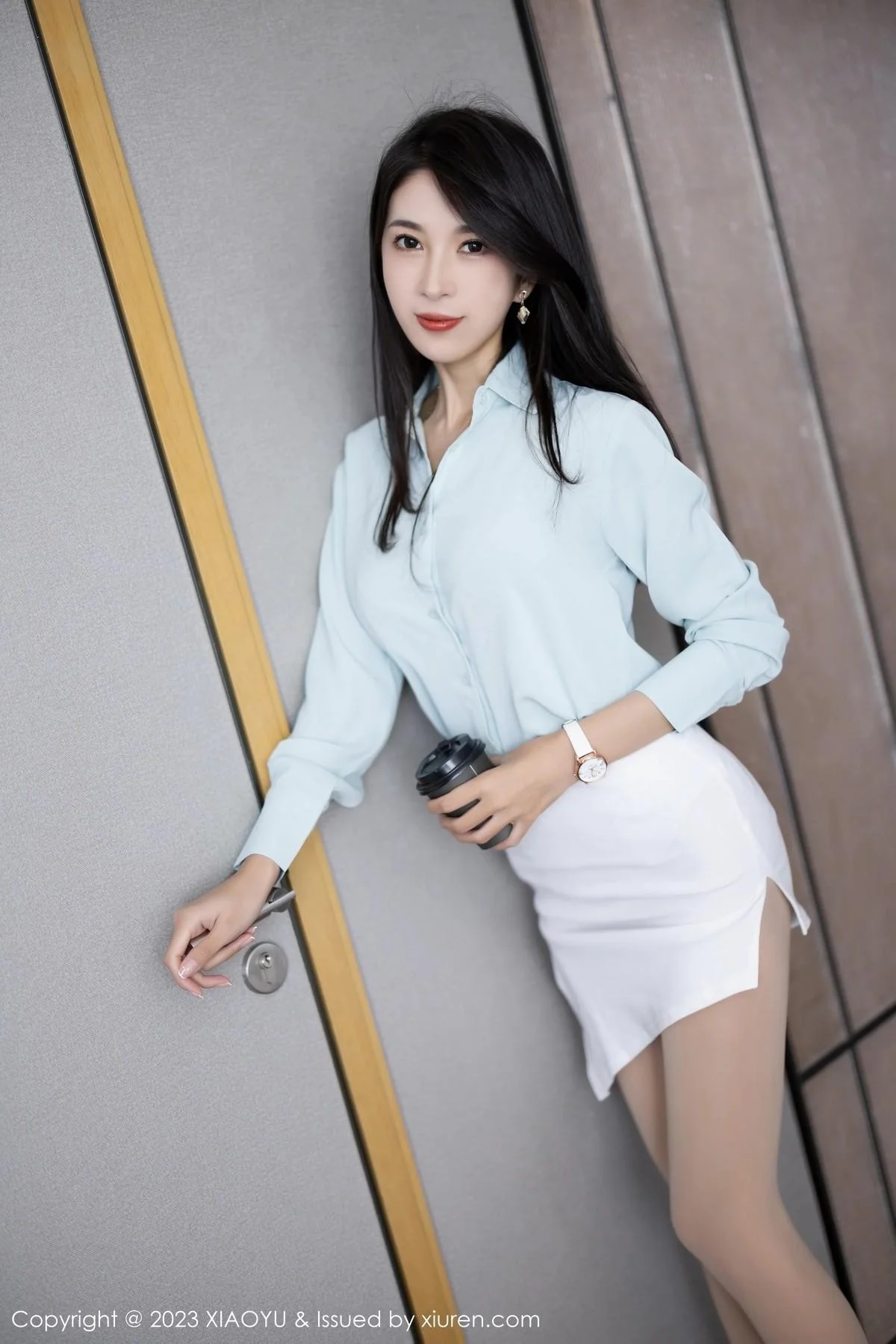 林乐一性感OL制服半透露超薄肉丝秀曼妙身姿迷人绝美写真 第 5 张