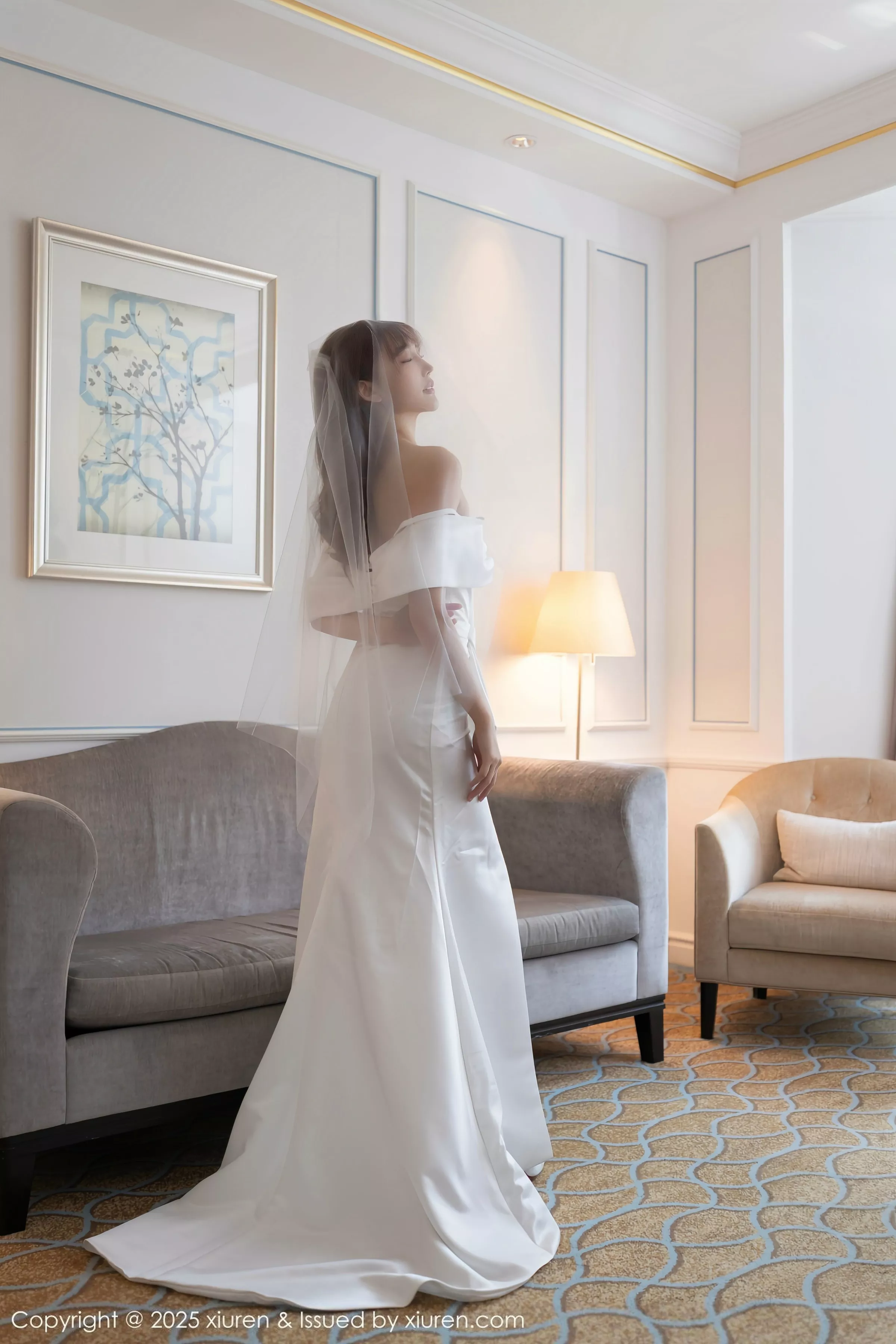 陆萱萱性感白色蕾丝情趣婚纱配肉丝吊袜秀柔美身姿绝美写真 第 21 张