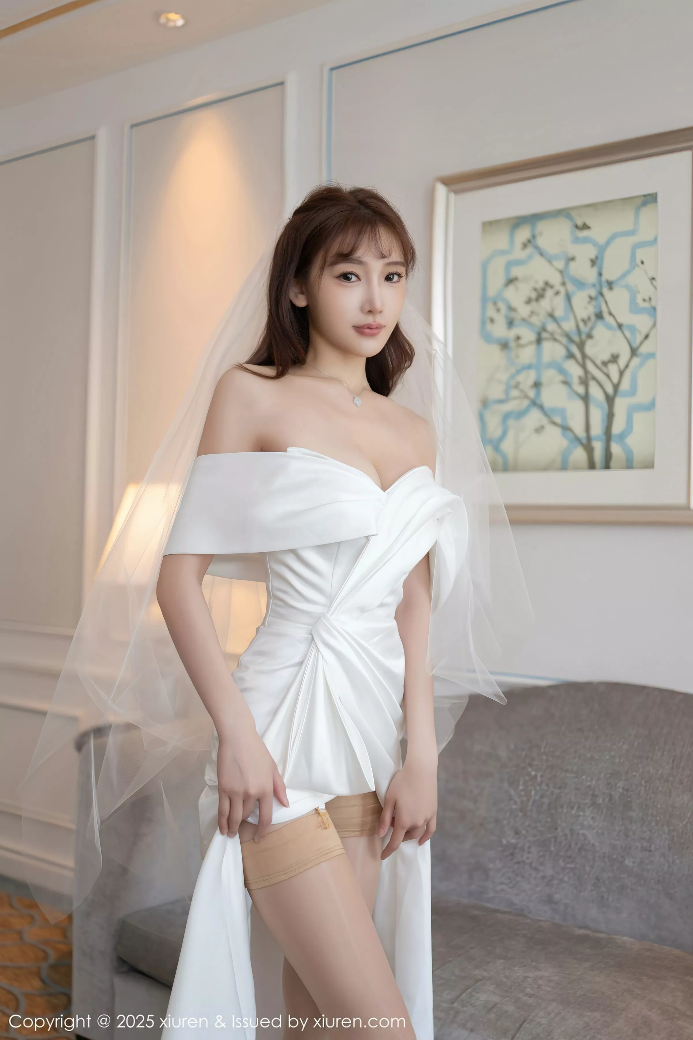 陆萱萱性感白色蕾丝情趣婚纱配肉丝吊袜秀柔美身姿绝美写真 第 27 张