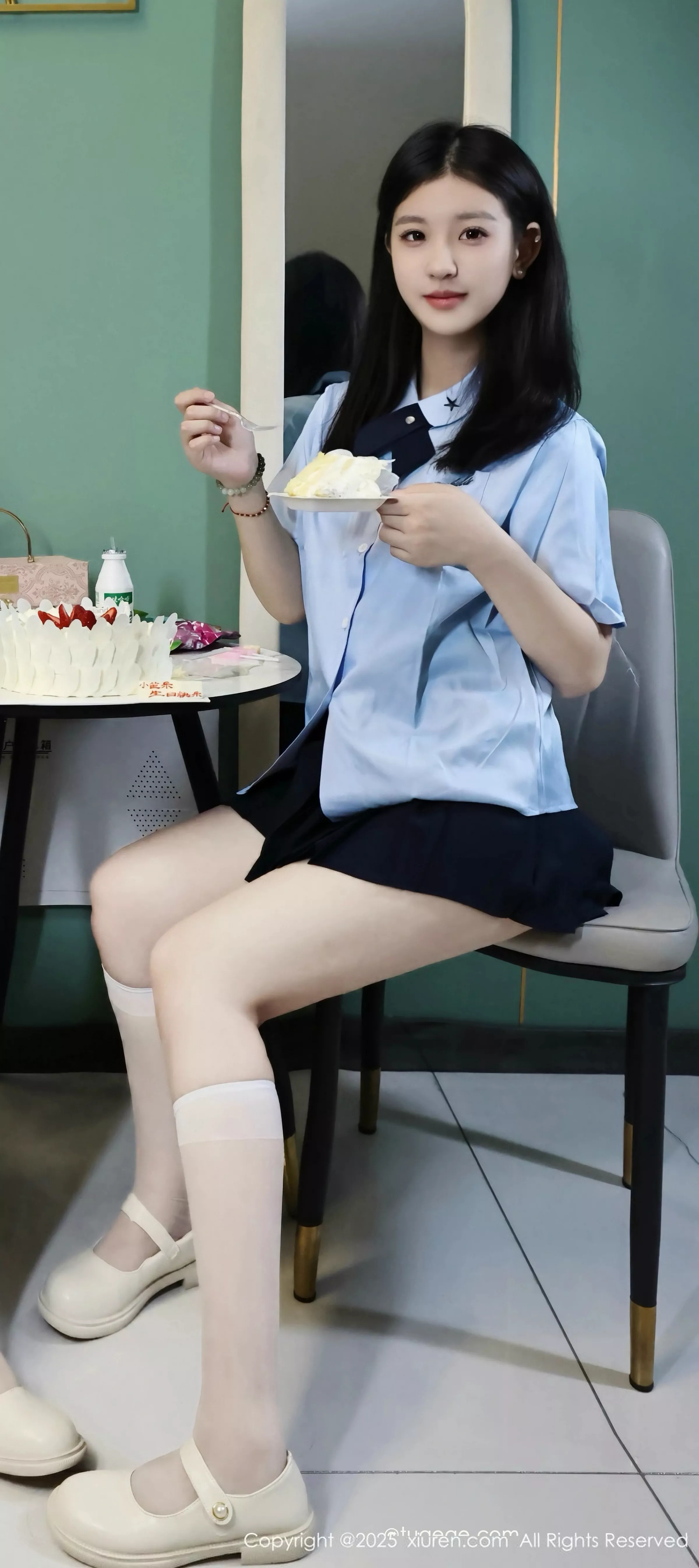 合集美女小芭乐性感学生制服露粉色内衣秀曼妙身姿绝美写真 第 52 张