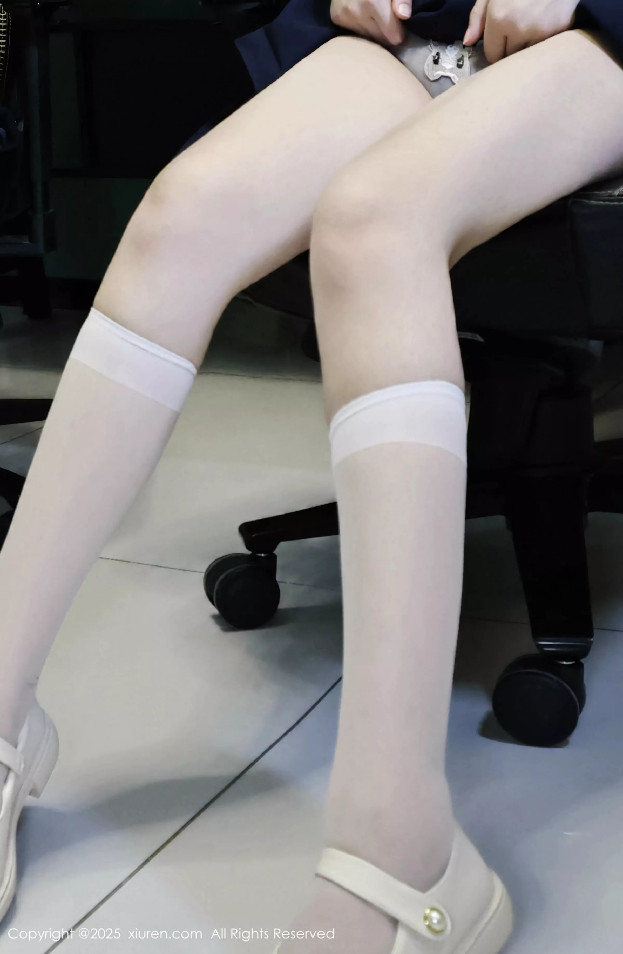 合集美女小芭乐性感学生制服露粉色内衣秀曼妙身姿绝美写真 第 86 张