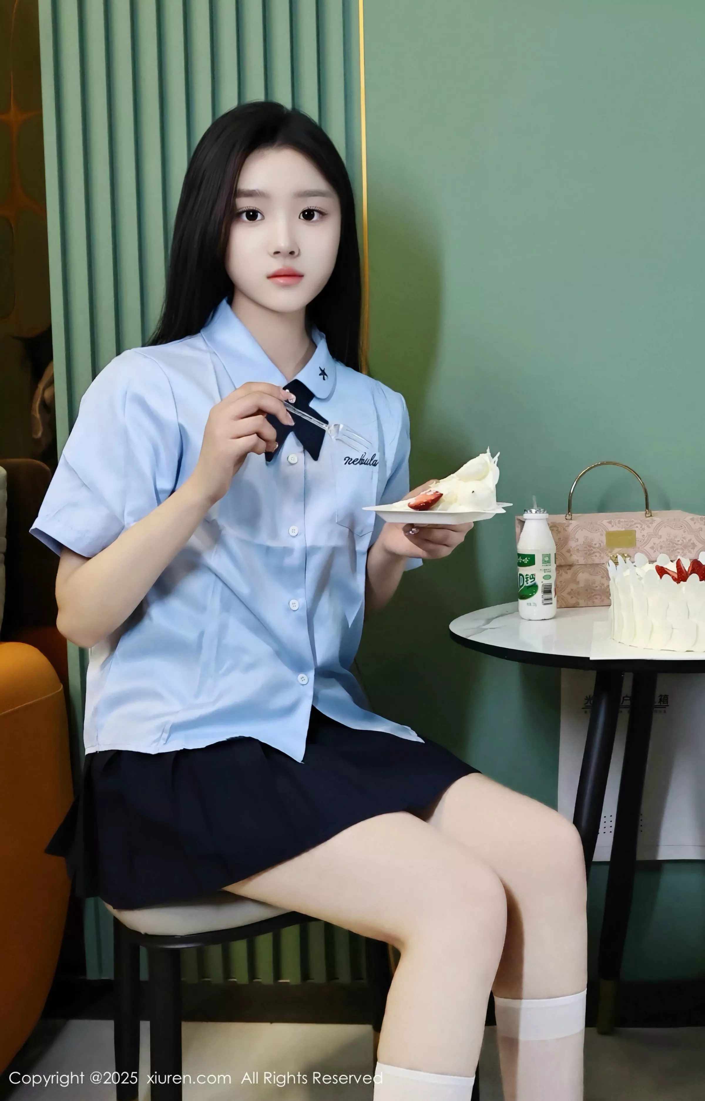 合集美女小芭乐性感学生制服露粉色内衣秀曼妙身姿绝美写真 第 93 张