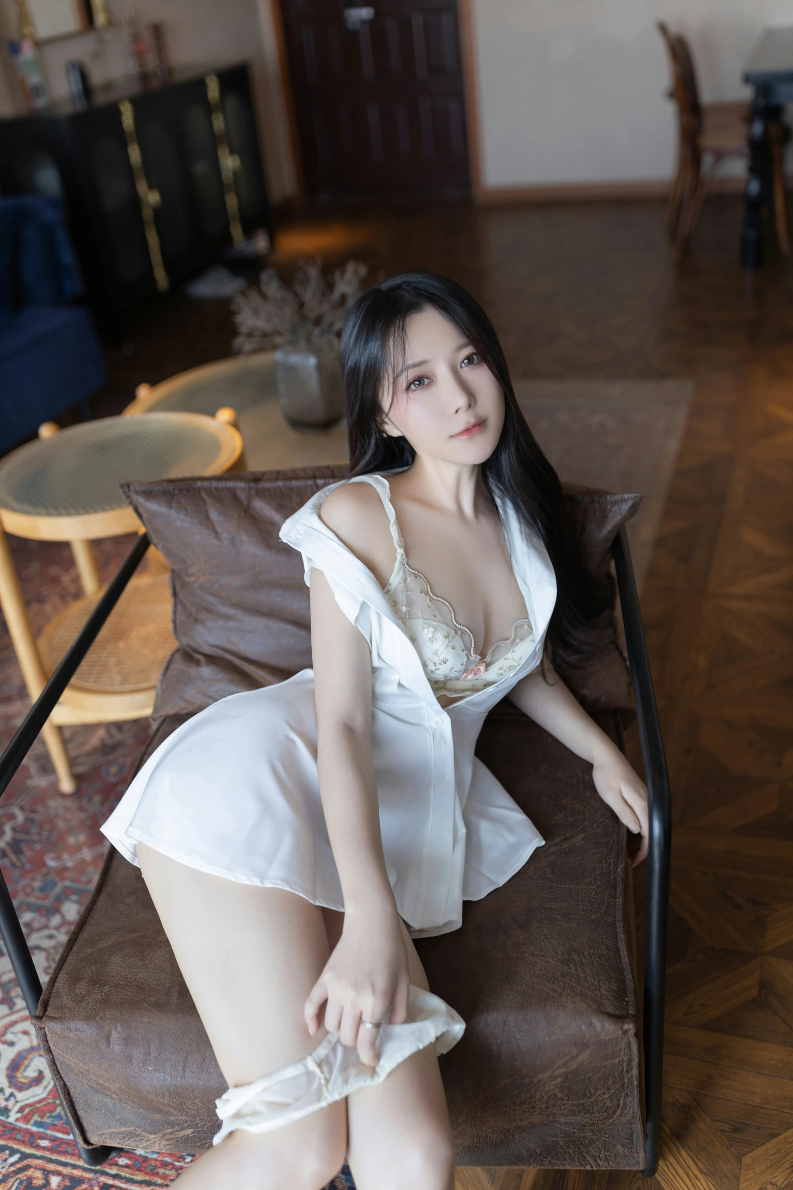 [秀人付费] 鱼子酱Fish 诱人私拍福利 依恋 第 71 张