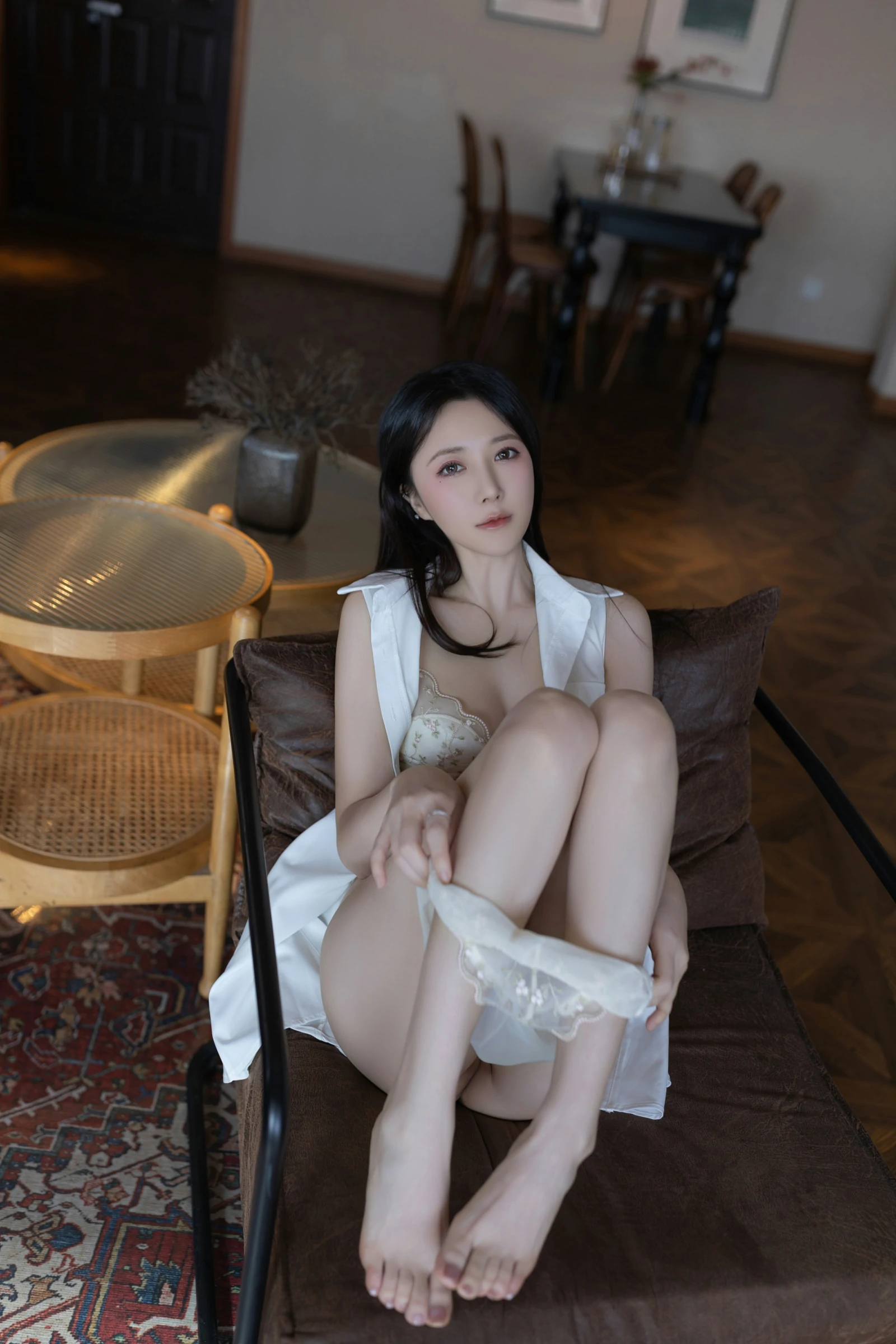 [秀人付费] 鱼子酱Fish 诱人私拍福利 依恋 第 75 张