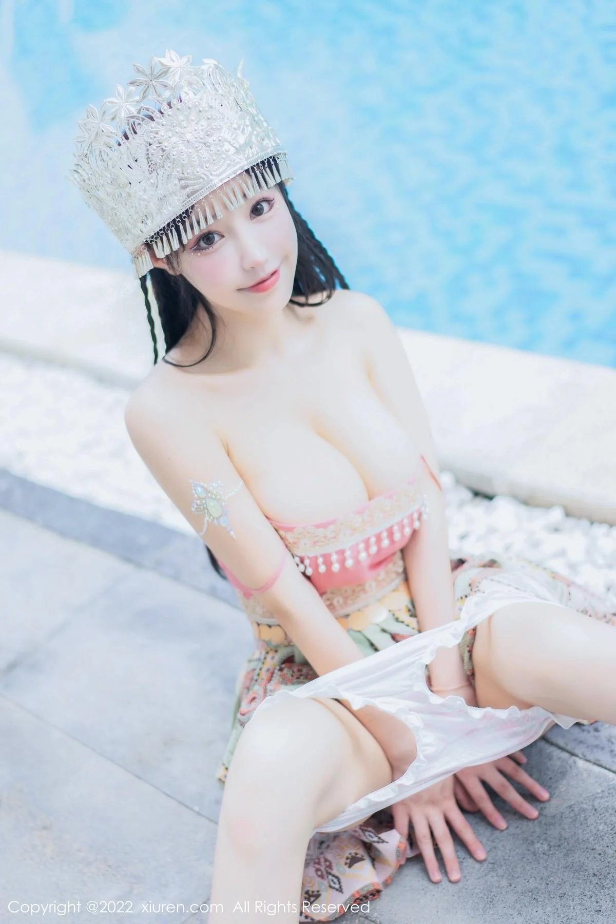 朱可儿Flora民族服饰装扮性感粉色吊带露傲人豪乳绝美写真 第 39 张