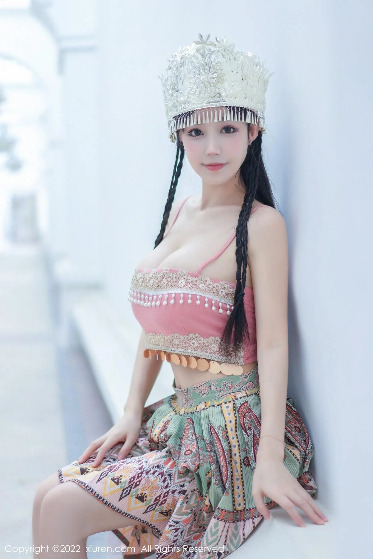 朱可儿Flora民族服饰装扮性感粉色吊带露傲人豪乳绝美写真 第 4 张