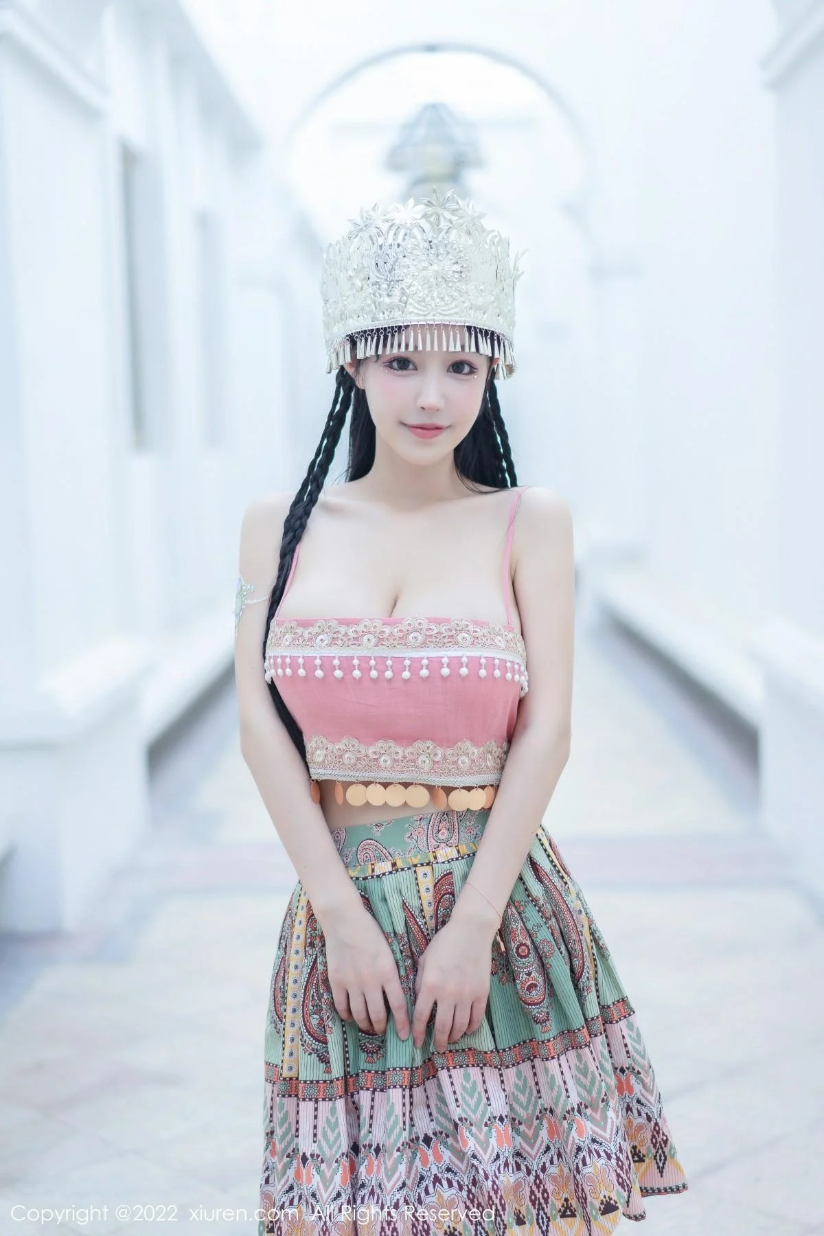 朱可儿Flora民族服饰装扮性感粉色吊带露傲人豪乳绝美写真 第 6 张