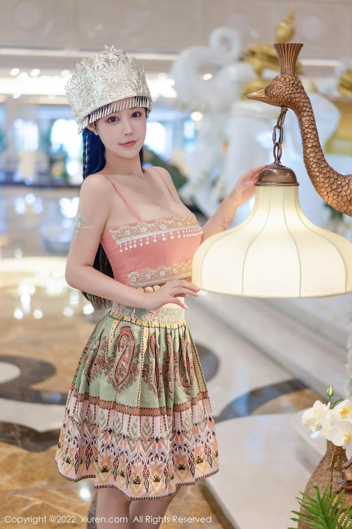 朱可儿Flora民族服饰装扮性感粉色吊带露傲人豪乳绝美写真 第 8 张