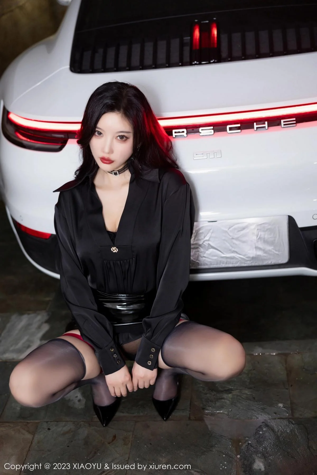 杨晨晨Yome豪车主题黑色蕾丝情趣服饰秀丰腴身材绝美写真 第 21 张