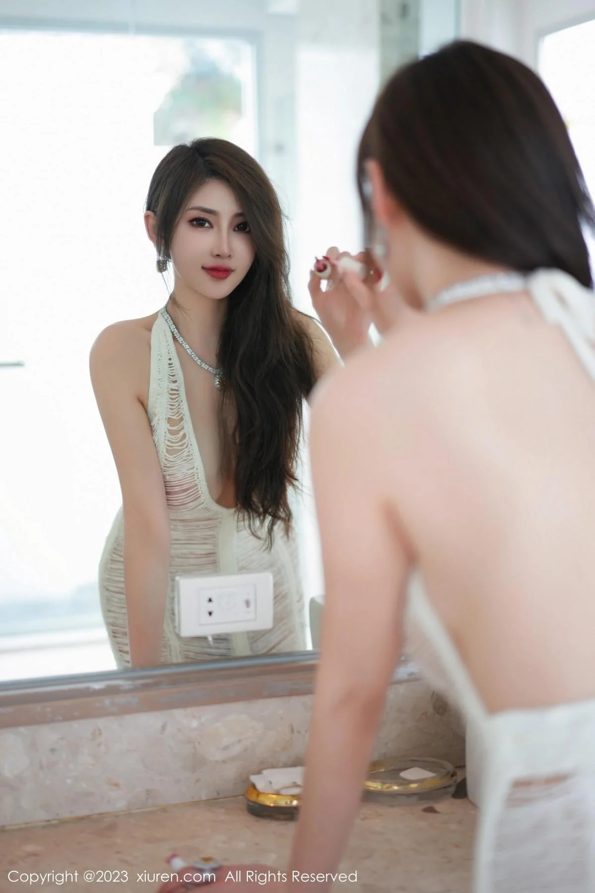 Carol周妍希性感白色轻透情趣服秀丰满身材惹火绝美写真 第 11 张