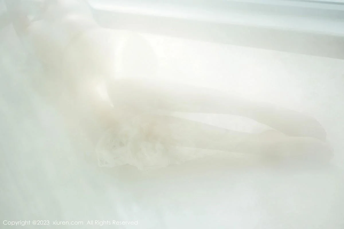 Carol周妍希性感白色轻透情趣服秀丰满身材惹火绝美写真 第 70 张