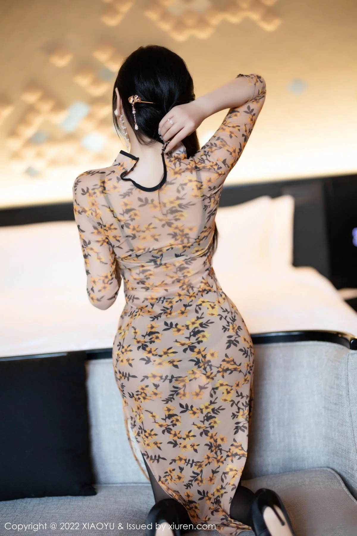 杨晨晨Yome脱轻透旗袍露黑色蕾丝内衣配开档黑丝绝美写真 第 101 张