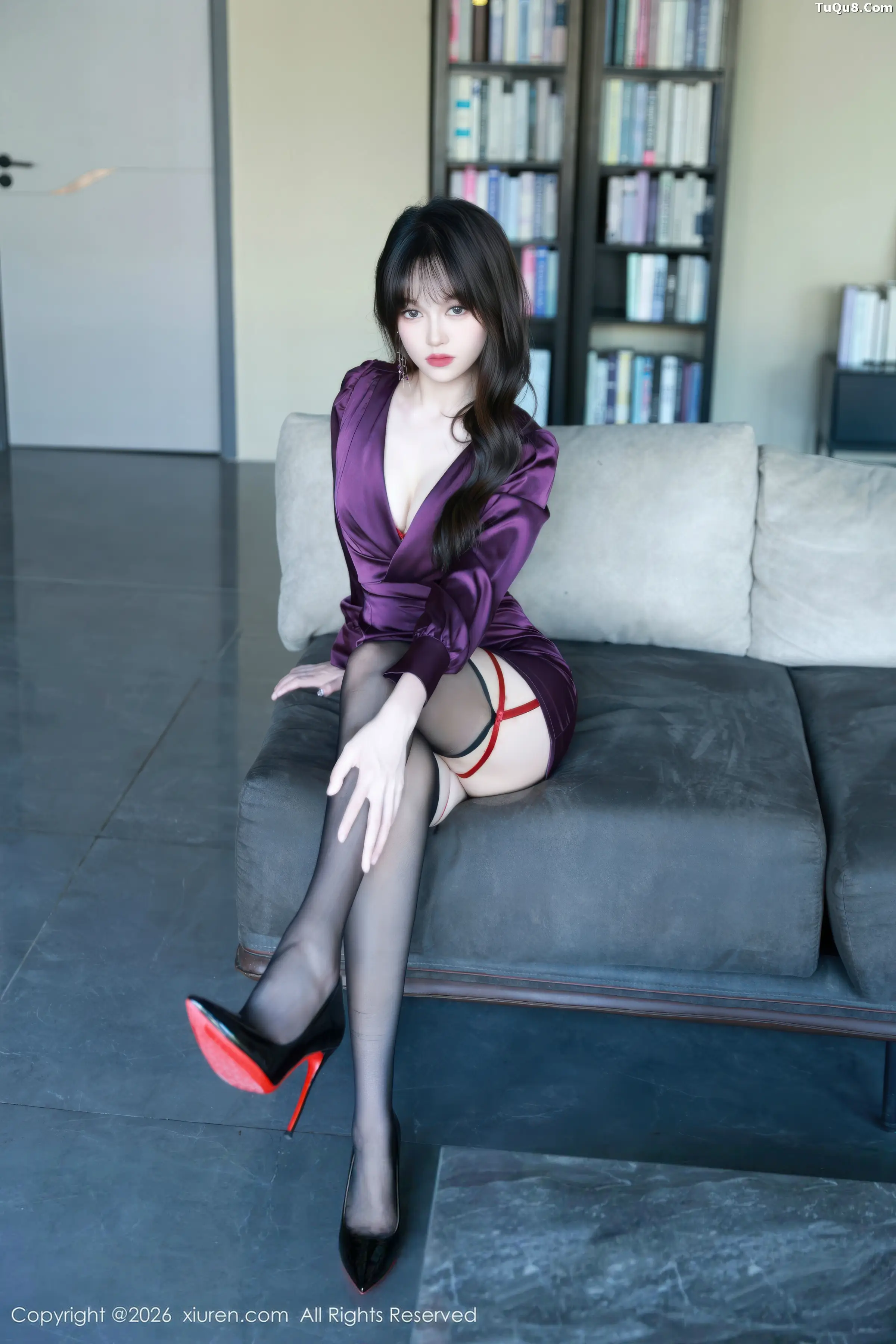 糯咪性感红色蕾丝情趣内衣配黑丝吊袜秀惹火身材绝美写真 第 20 张