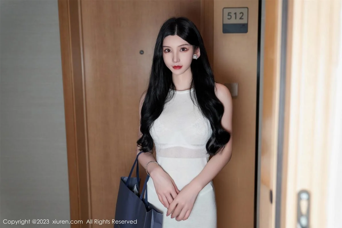 周于希Sally黑色女仆装+白色蕾丝内衣秀完美身材绝美写真 第 8 张