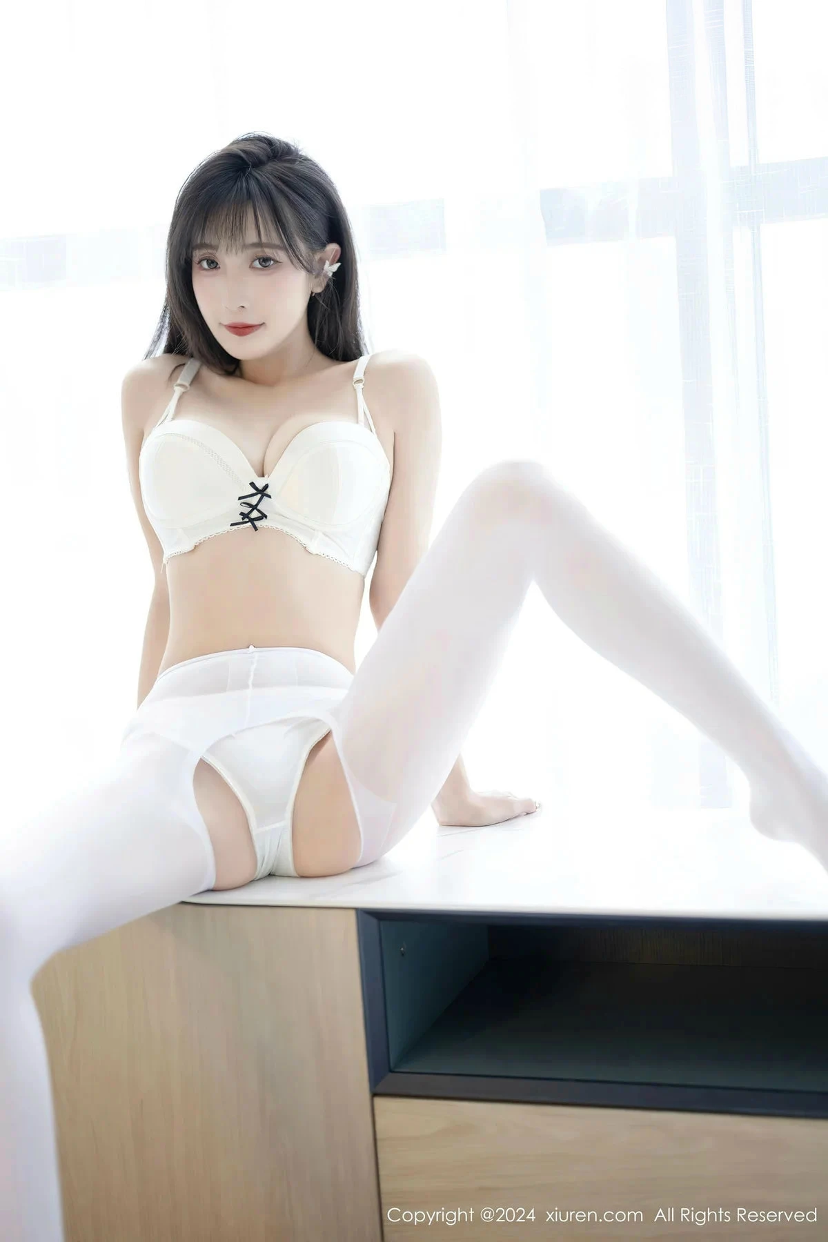 林星阑性感花色旗袍露白色内衣配开档白丝秀美腿绝美写真 第 56 张