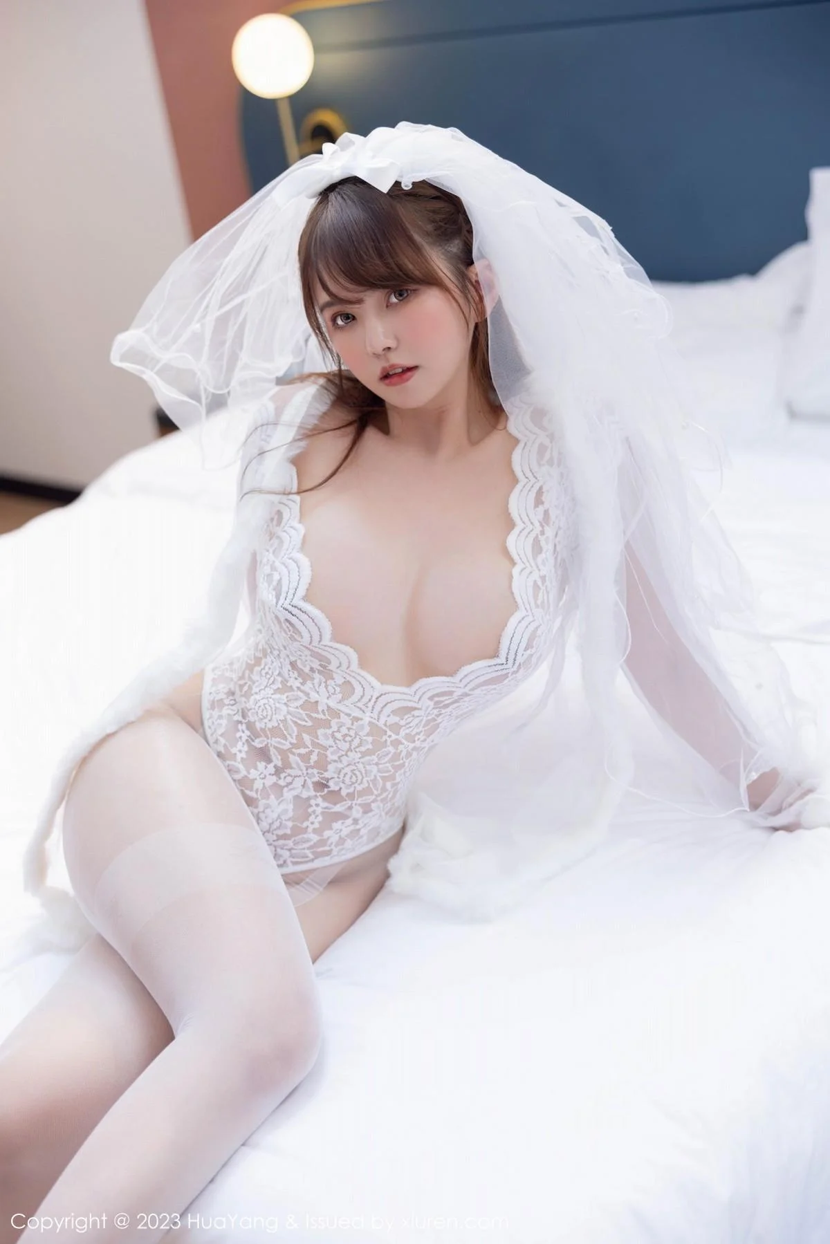 张思允Nice私房性感白色薄透婚纱配无内白丝惹火绝美写真 第 19 张