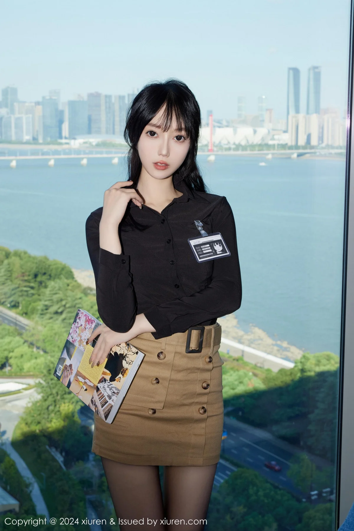 玥儿玥er性感黑色情趣服饰配开档黑丝秀曼妙身姿绝美写真 第 5 张