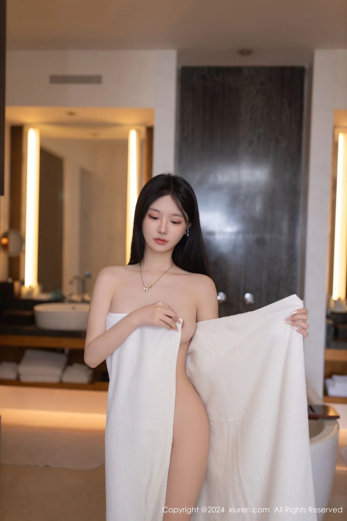 幼幼性感粉色上衣配蓝色牛仔裤半脱秀翘臀美腿撩人绝美写真 第 90 张