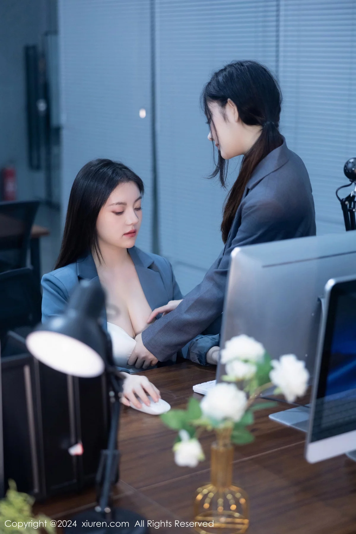 合集公司场景豆瓣酱性感OL装扮配超薄黑丝完美绝美写真 第 79 张