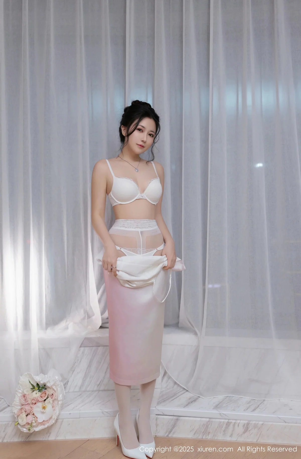 鱼子酱Fish生日主题白色内衣配超薄肉丝秀曼妙身姿绝美写真 第 14 张
