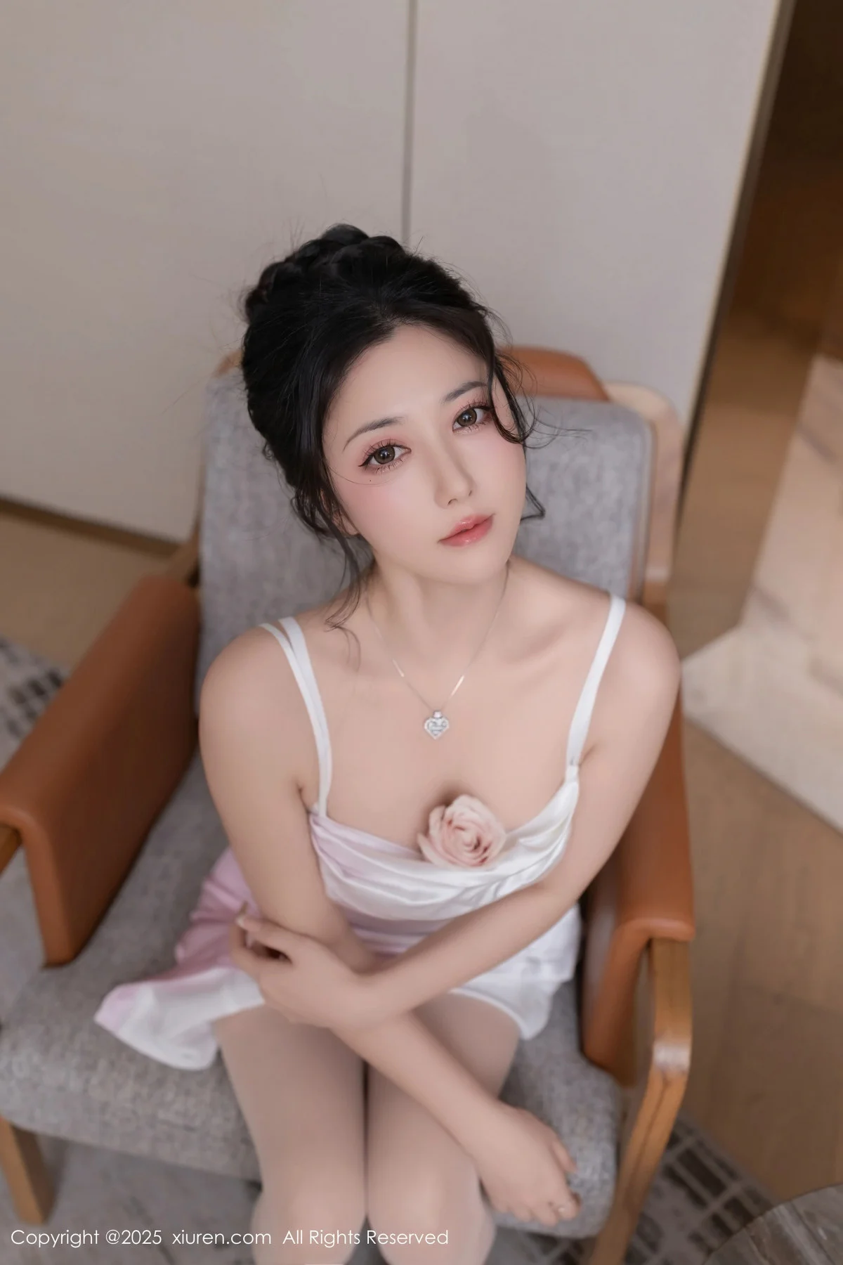 鱼子酱Fish生日主题白色内衣配超薄肉丝秀曼妙身姿绝美写真 第 7 张