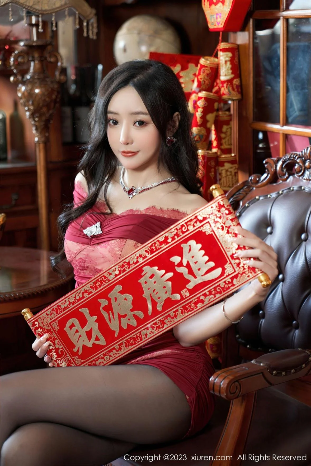 王馨瑶yanni私房性感红色情趣内衣配魅惑黑丝撩人绝美写真 第 25 张