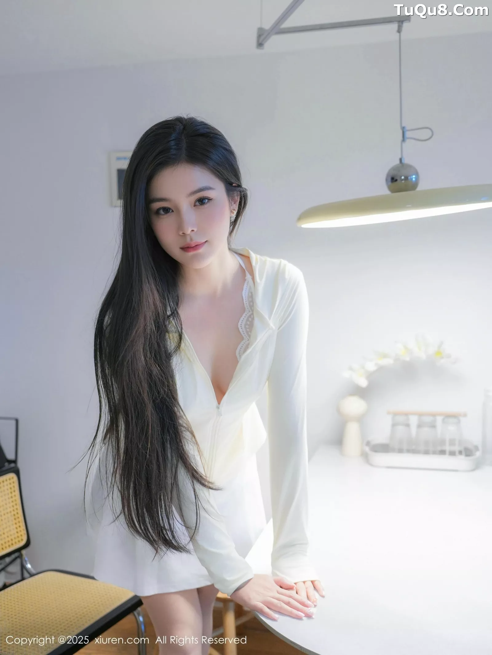 雪糕CiCi性感白色情趣内衣配超薄肉丝秀婀娜身姿绝美写真 第 14 张