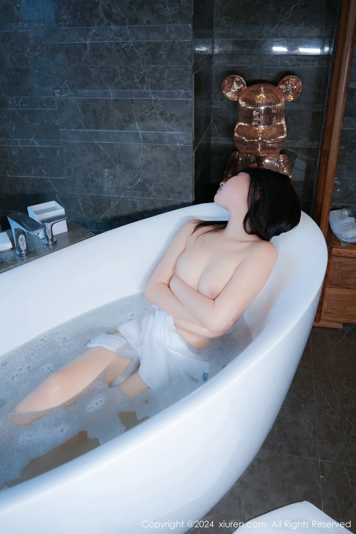姚若兮vay浅粉色薄纱服饰配白丝袜泡泡浴湿身绝美写真 第 48 张
