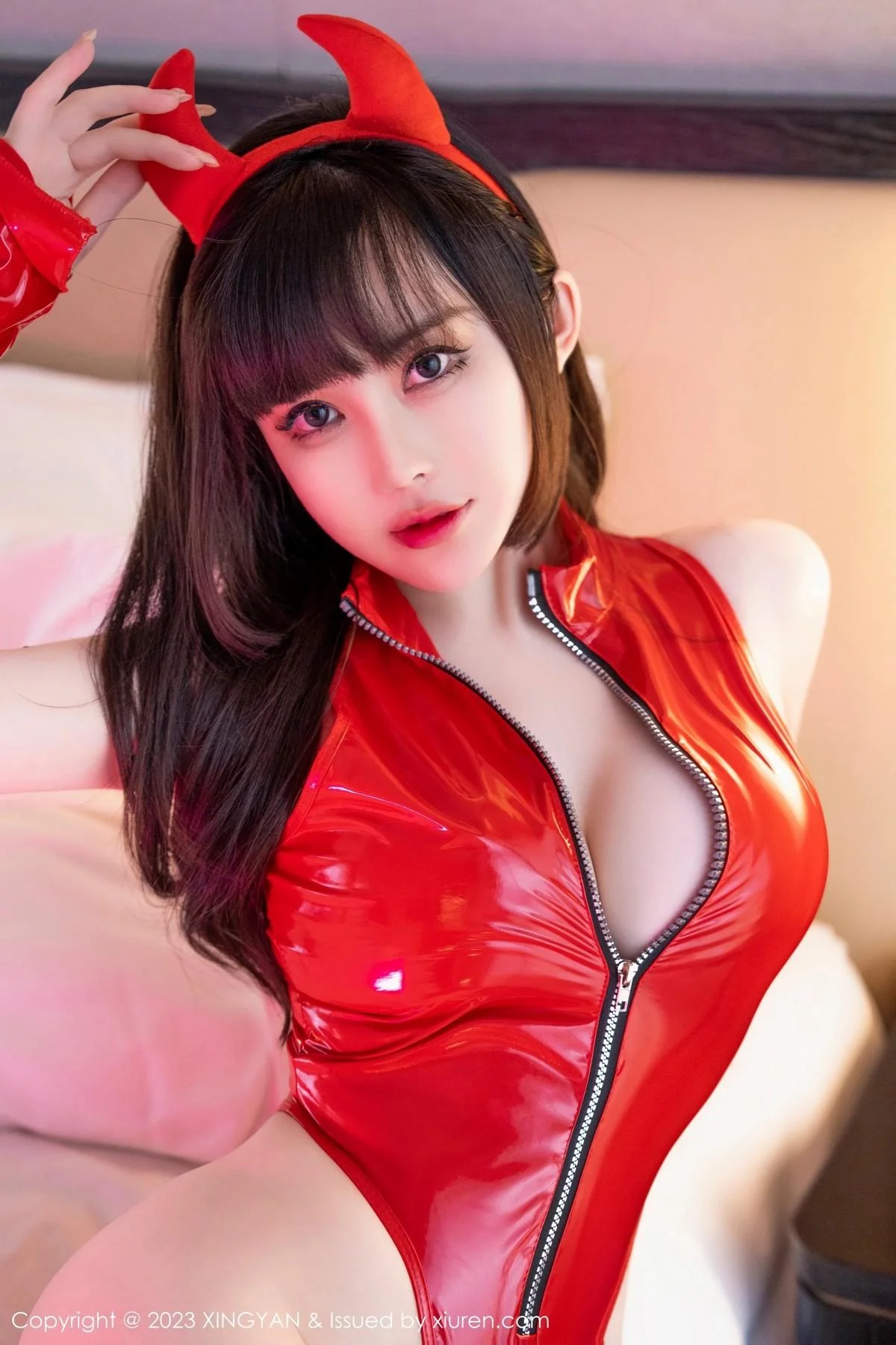 焦糖可可私房性感红色皮质高叉连体衣秀翘臀美腿绝美写真 第 42 张