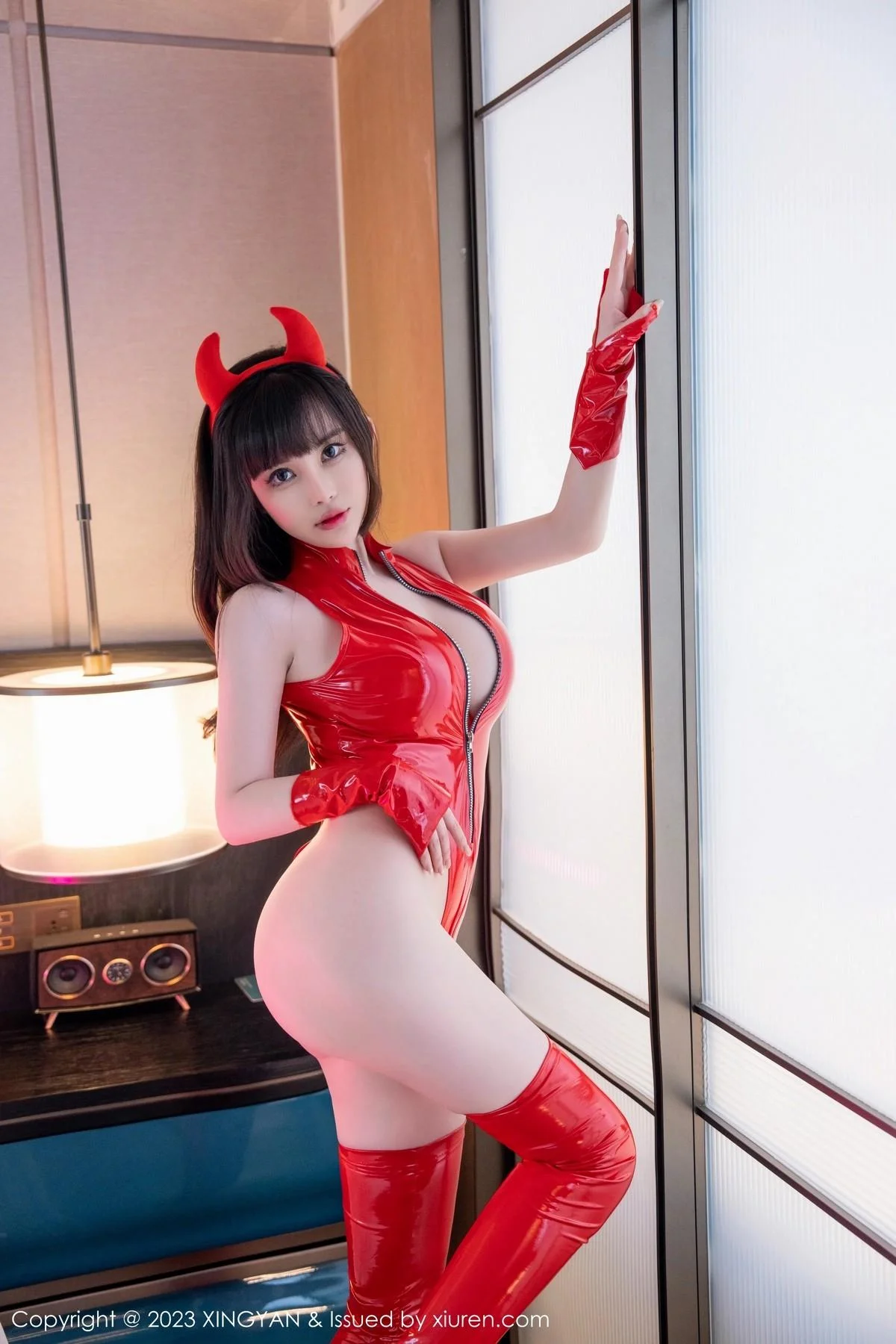 焦糖可可私房性感红色皮质高叉连体衣秀翘臀美腿绝美写真 第 8 张