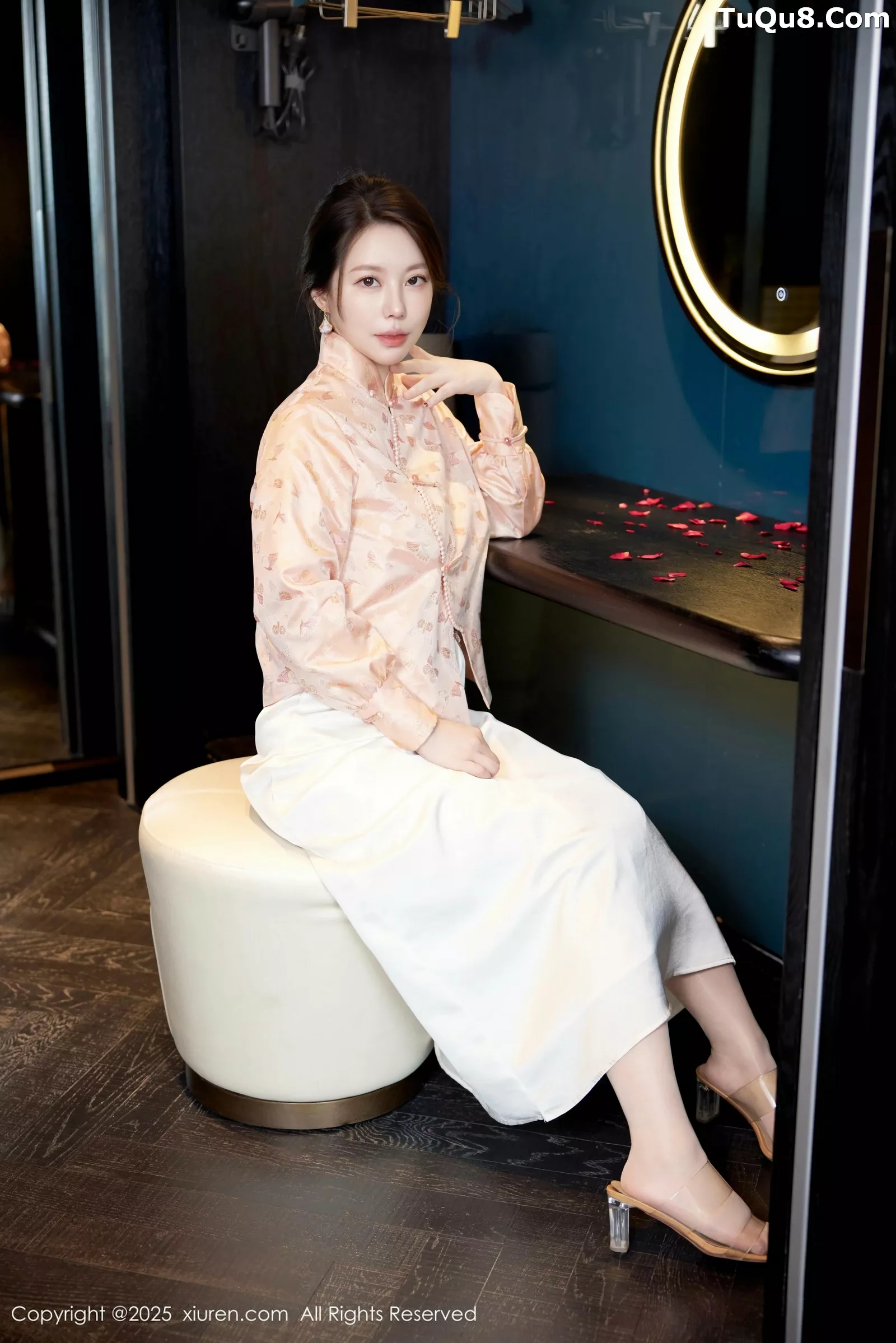 白茹雪abby性感旗袍服饰露宝石情趣内衣秀火辣身材绝美写真 第 15 张
