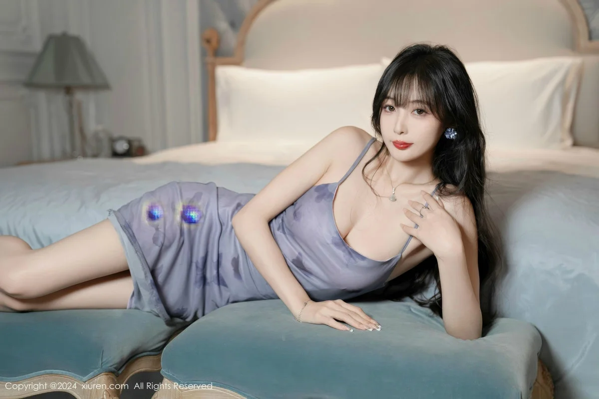 林星阑性感黑色连衣短裙+黑色高叉连体衣配黑丝袜绝美写真 第 33 张