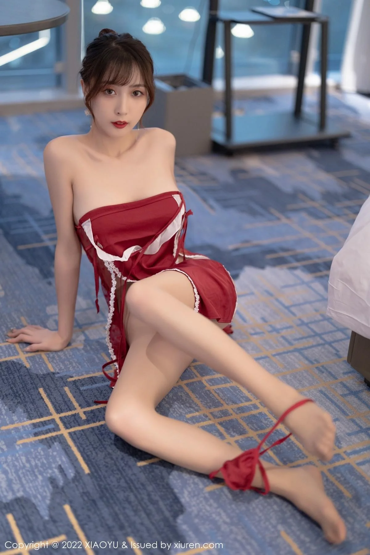 林星阑性感红色露肩服饰配无内肉丝秀完美身材绝美写真 第 60 张