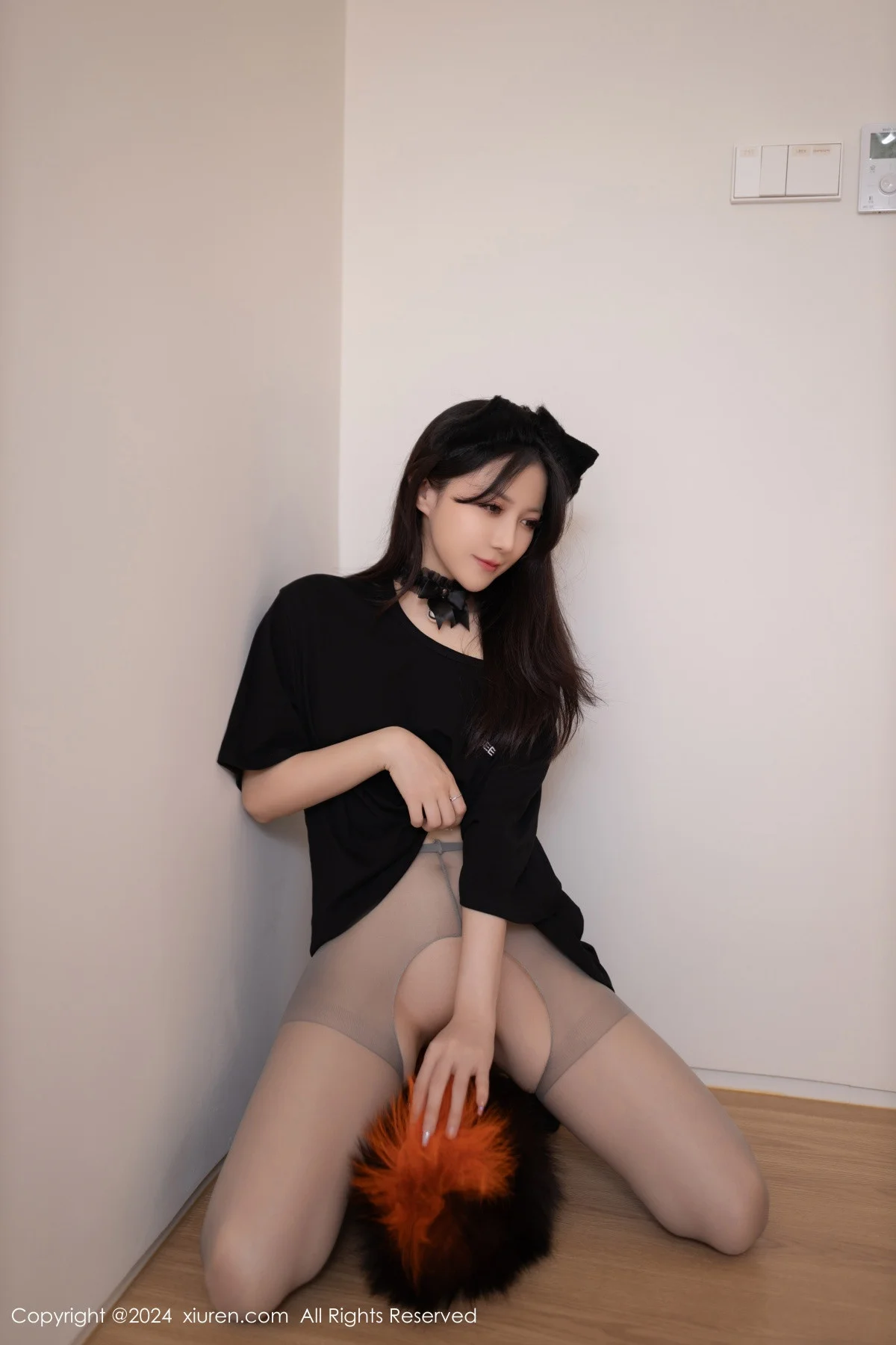 鱼子酱Fish性感狐狸装扮露超薄黑丝秀曼妙身姿撩人绝美写真 第 15 张