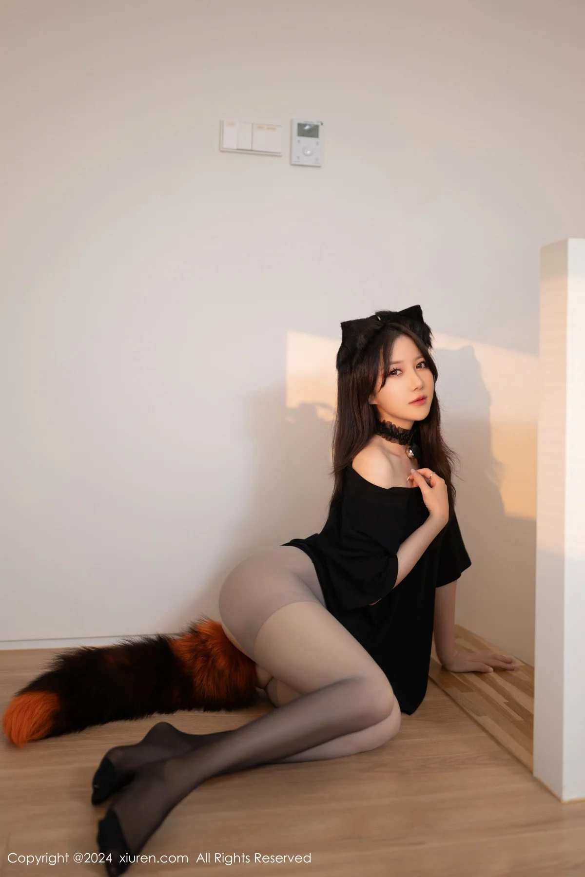 鱼子酱Fish性感狐狸装扮露超薄黑丝秀曼妙身姿撩人绝美写真 第 5 张