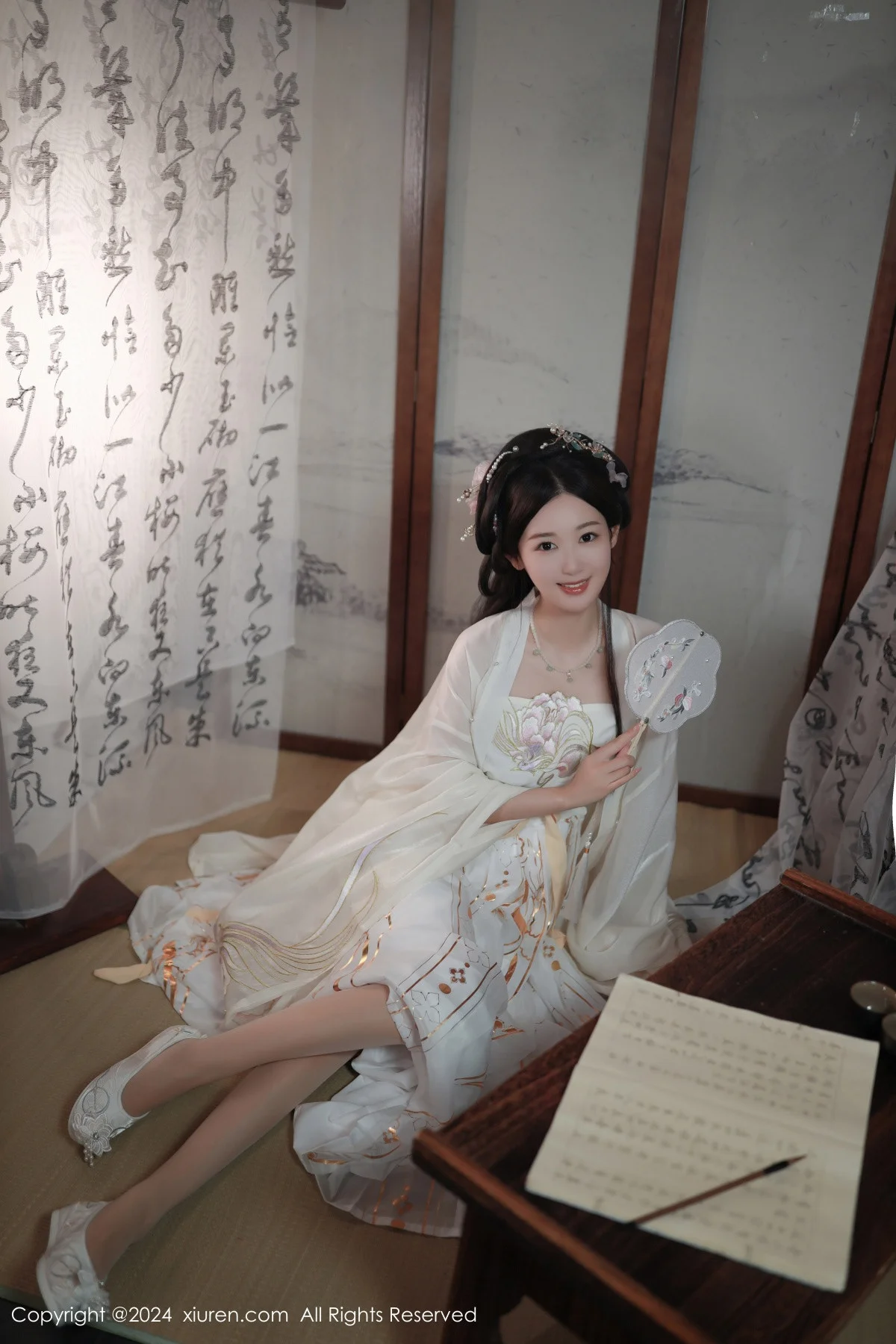 唐安琪性感浅色古装服饰配超薄无内肉丝秀曼妙身姿绝美写真 第 10 张
