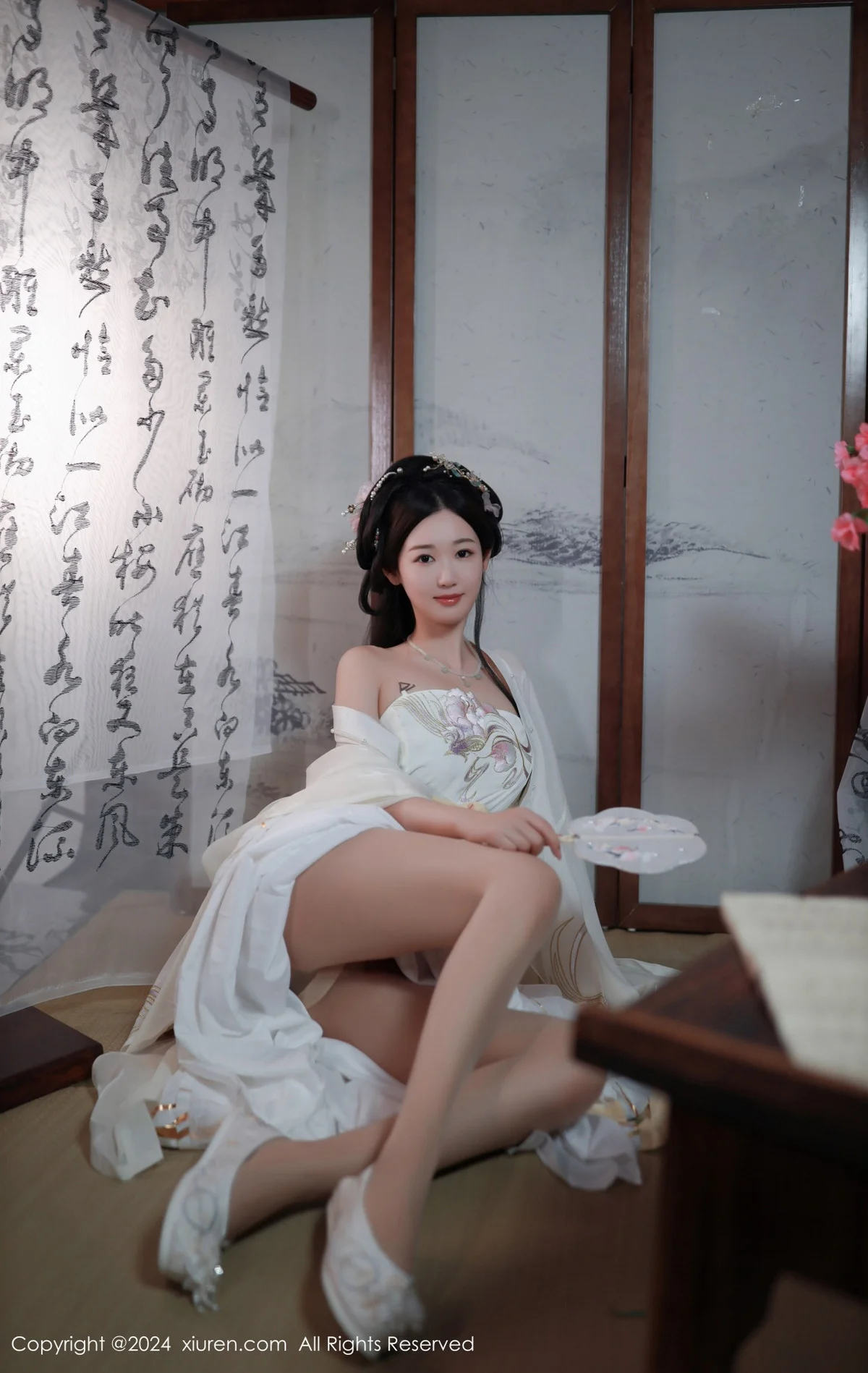 唐安琪性感浅色古装服饰配超薄无内肉丝秀曼妙身姿绝美写真 第 17 张