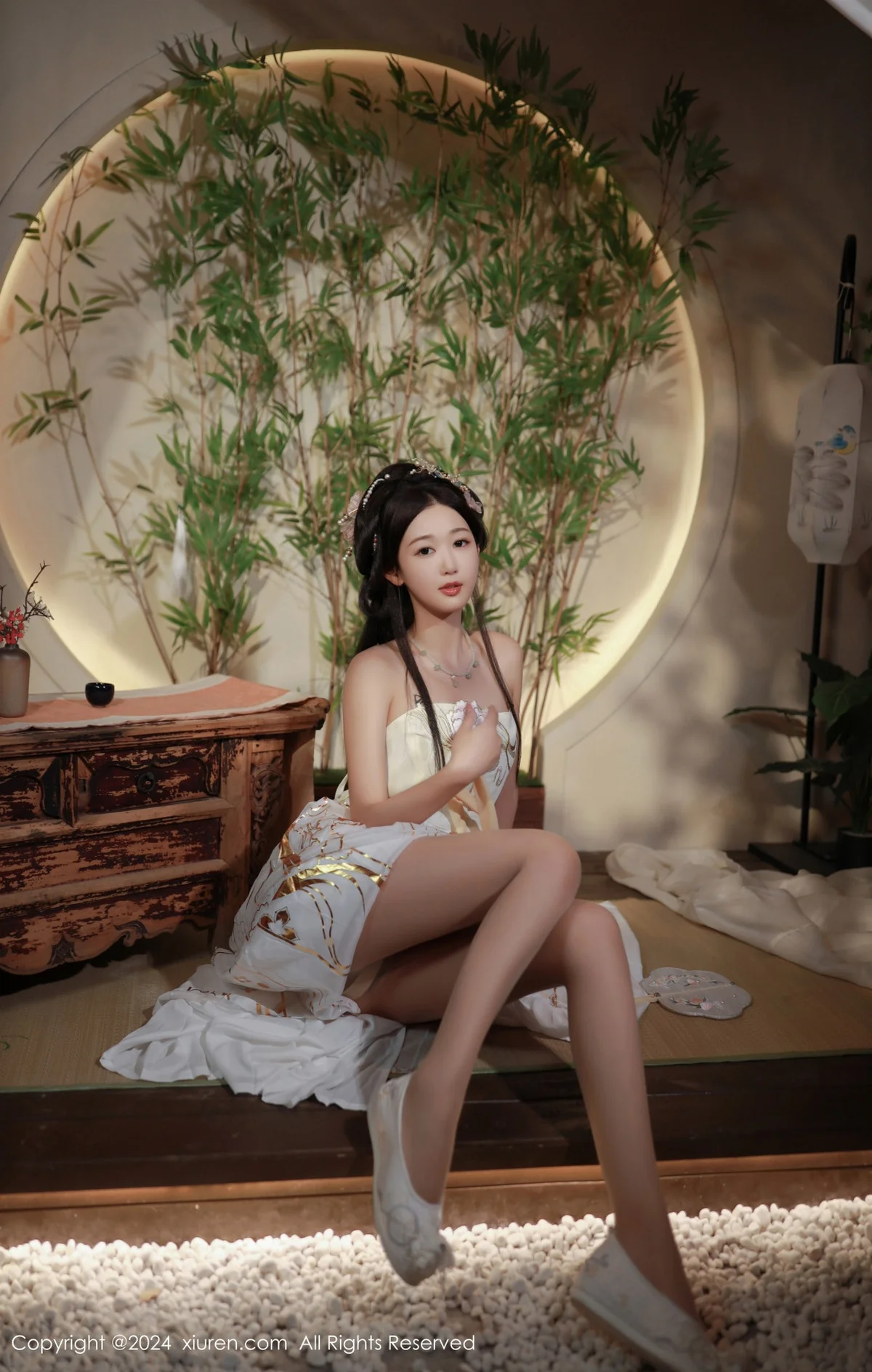 唐安琪性感浅色古装服饰配超薄无内肉丝秀曼妙身姿绝美写真 第 37 张