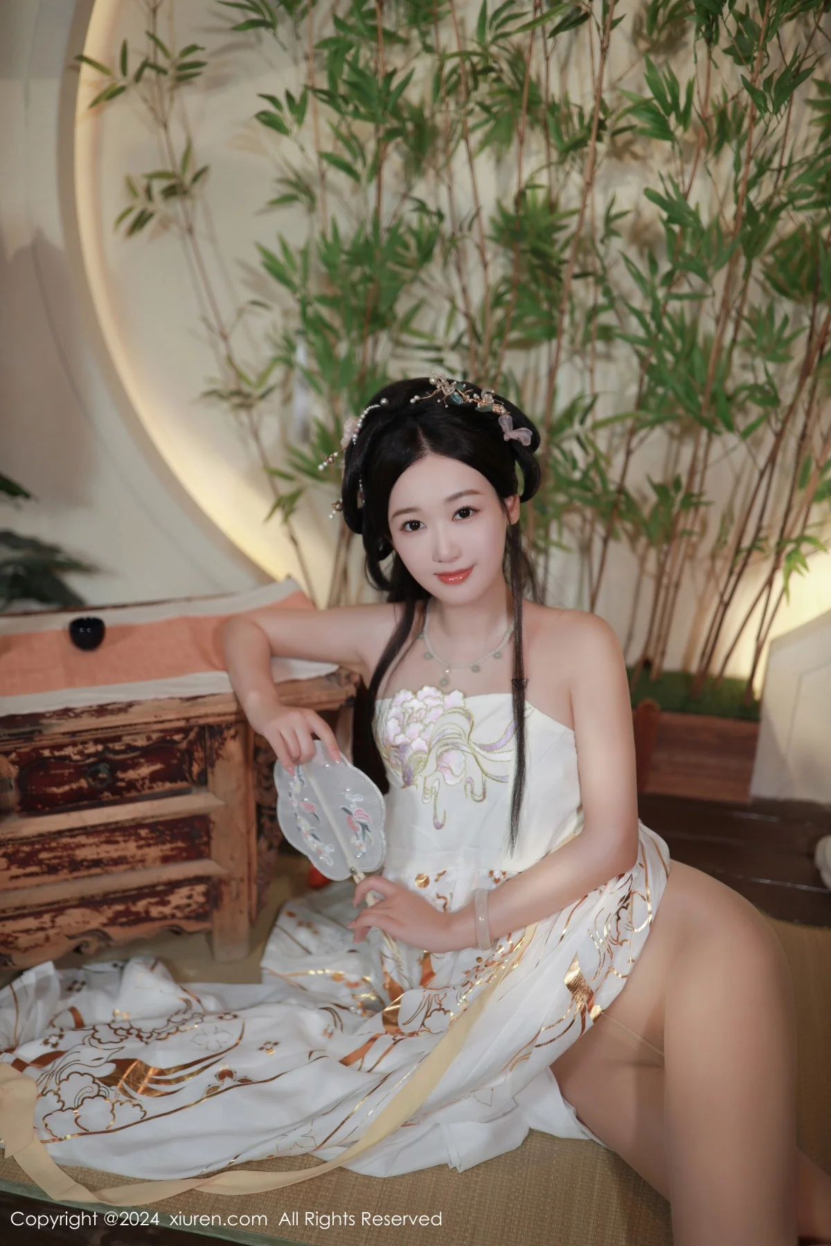 唐安琪性感浅色古装服饰配超薄无内肉丝秀曼妙身姿绝美写真 第 48 张