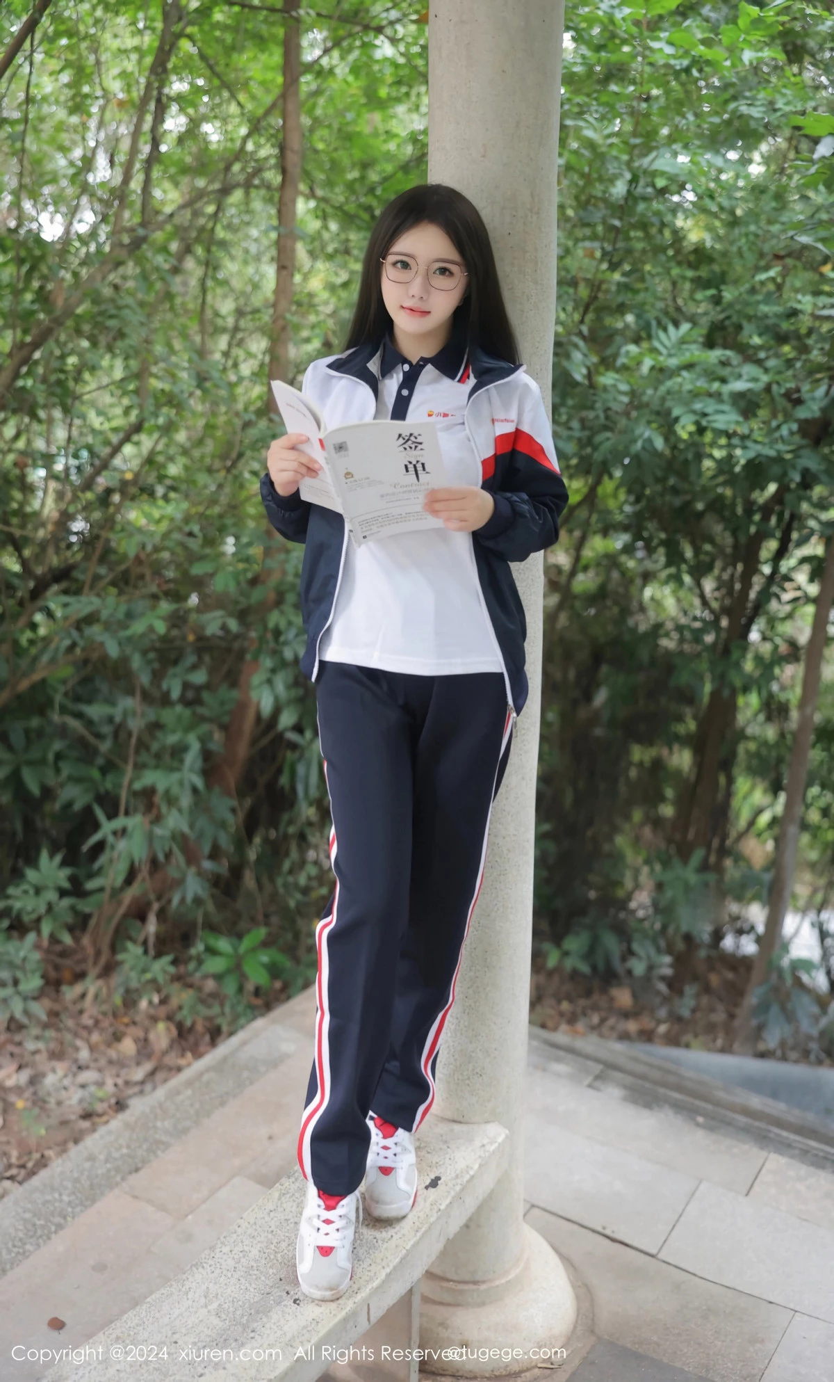 小薯条nienie户外性感学生运动装露超薄肉丝撩人绝美写真 第 68 张