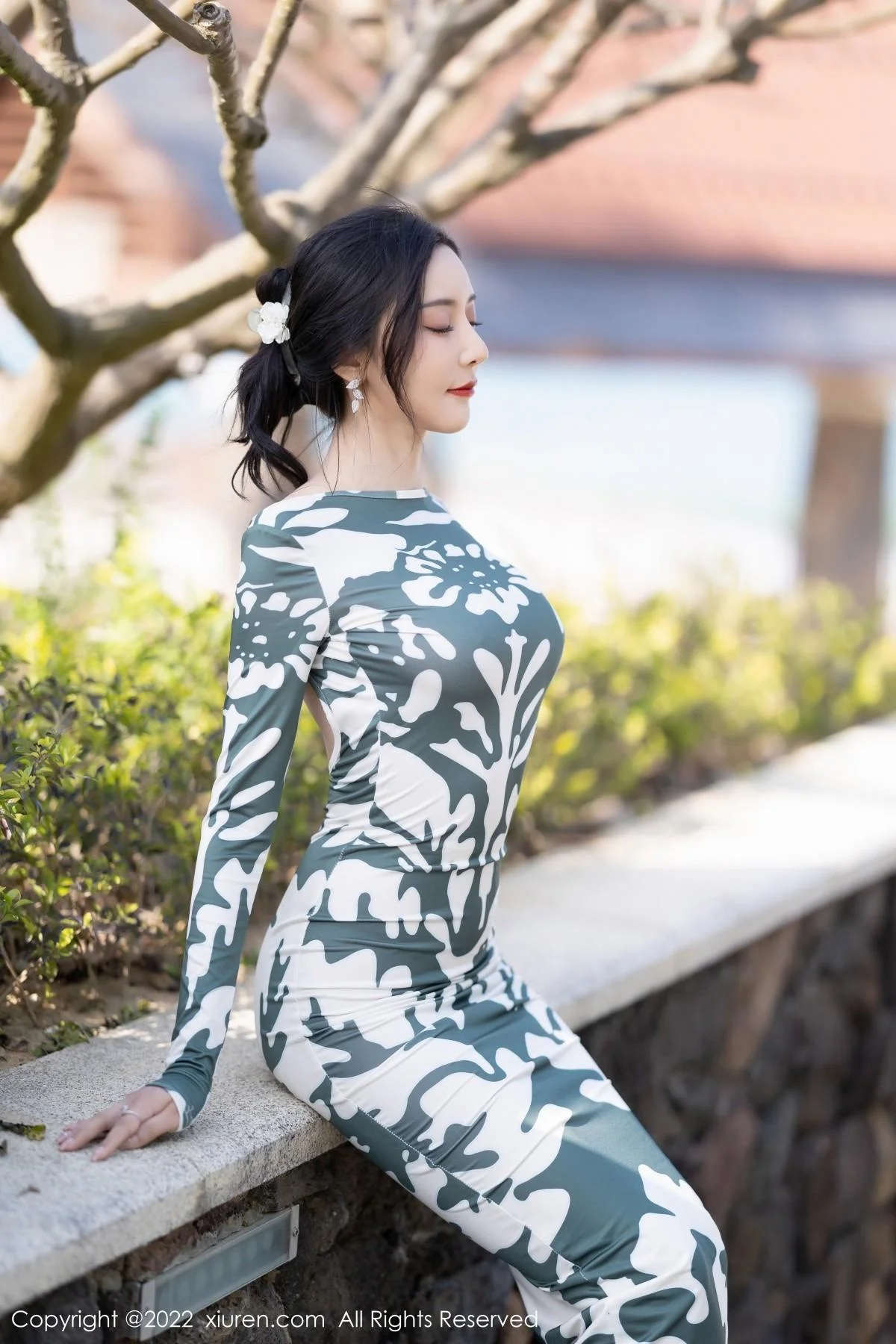 王馨瑶yanni厦门旅拍脱紧身连衣裙露灰色蕾丝内衣绝美写真 第 15 张